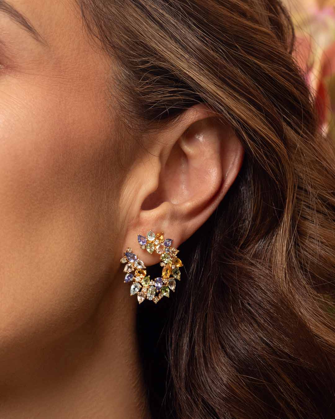 18K GOLD ROUND EARRINGS WITH SAPPHIRES