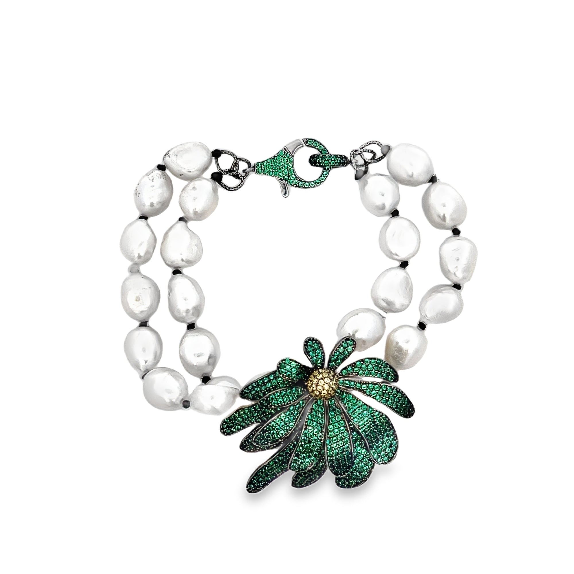 PULSERA DE PERLAS CON DIJE DE FLOR CON CRISTALES VERDES