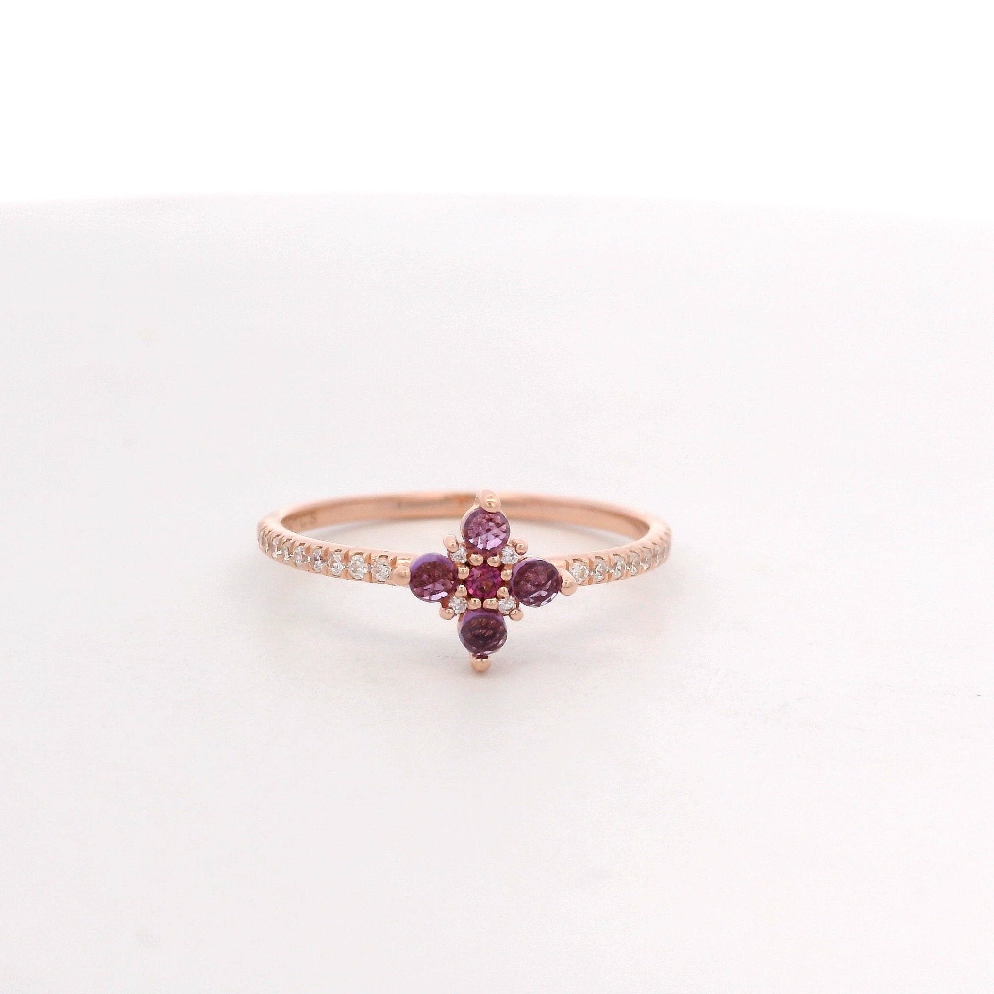 925RG MINI FLOWER AMETHYST CENTER GARNET RING T6.5 - C'SANTOS