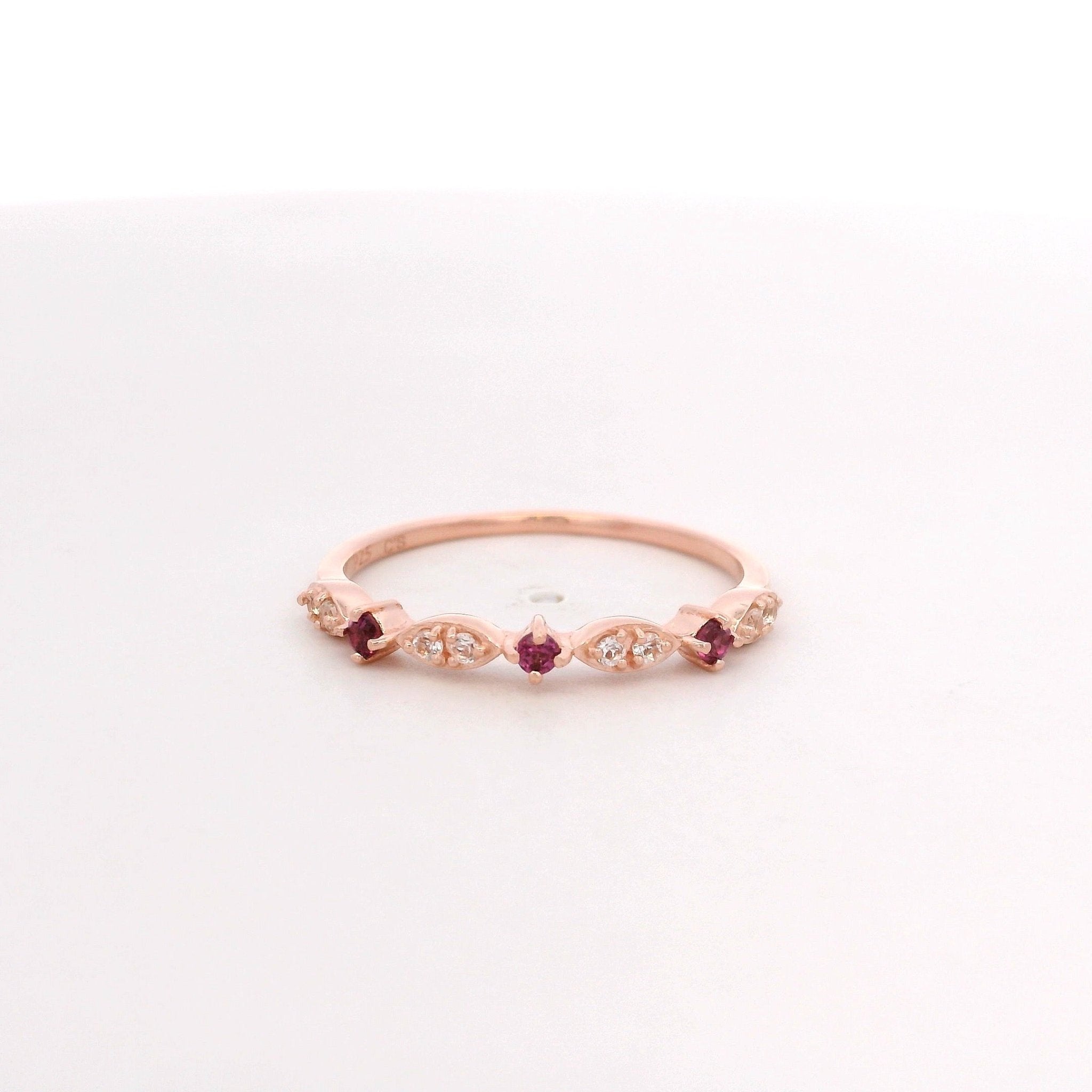 925RG RHODOLITE GARNET OVAL TOPAZ WHITE RING T6.5 - C'SANTOS