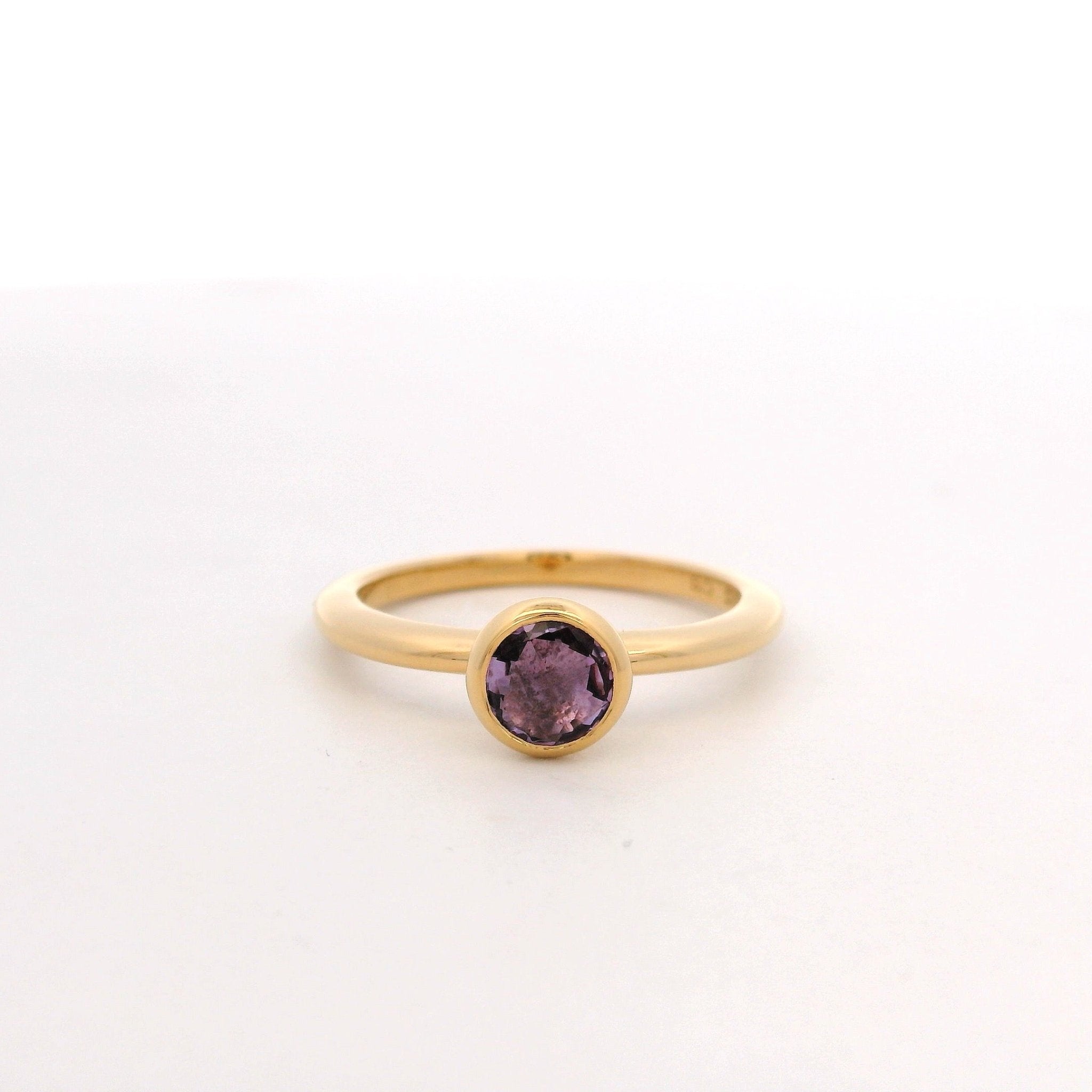 925YG BEZEL AMETHYST SOLITARY RING T6.5 - C'SANTOS