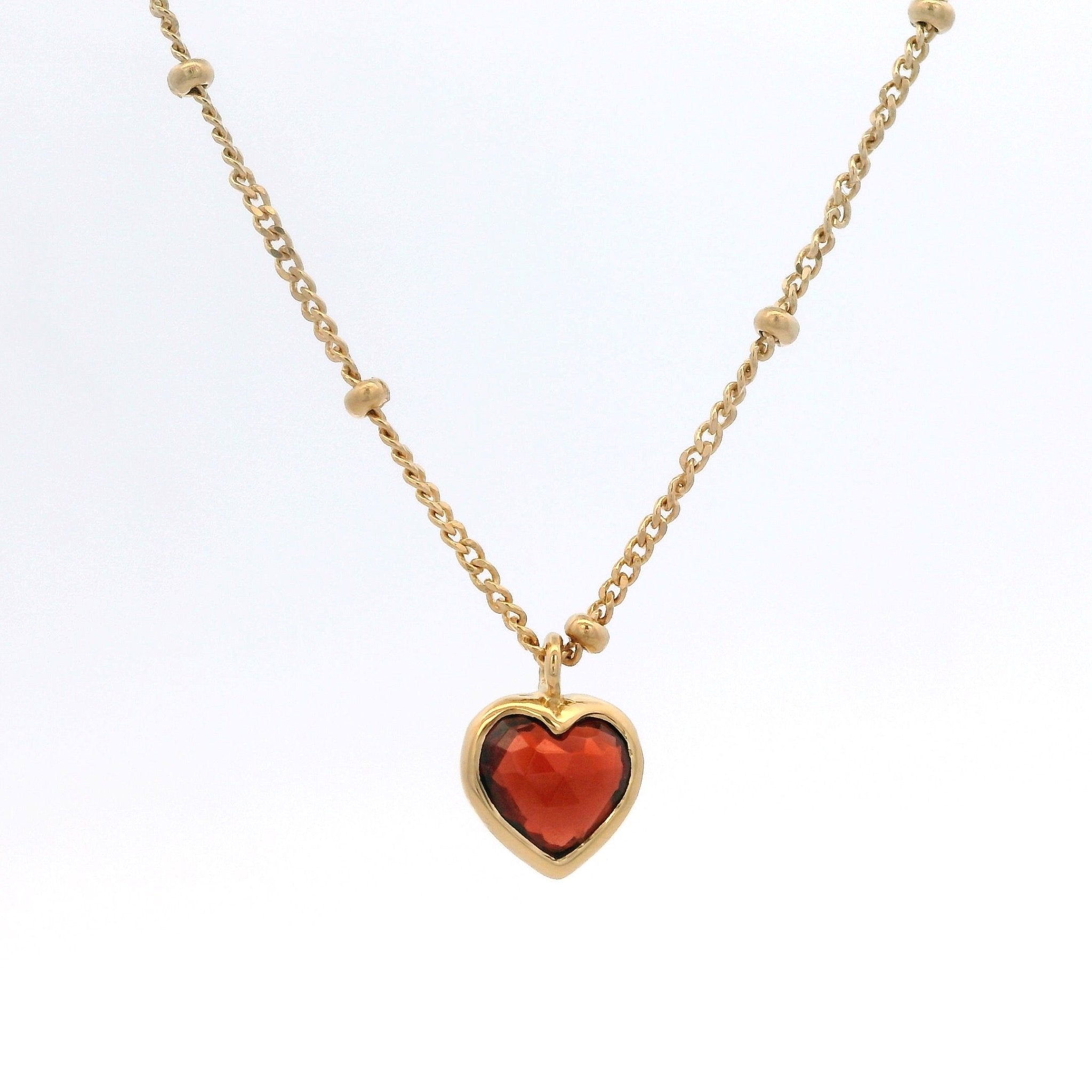 925YG HEART BEZEL GARNET NECKLACE - C'SANTOS
