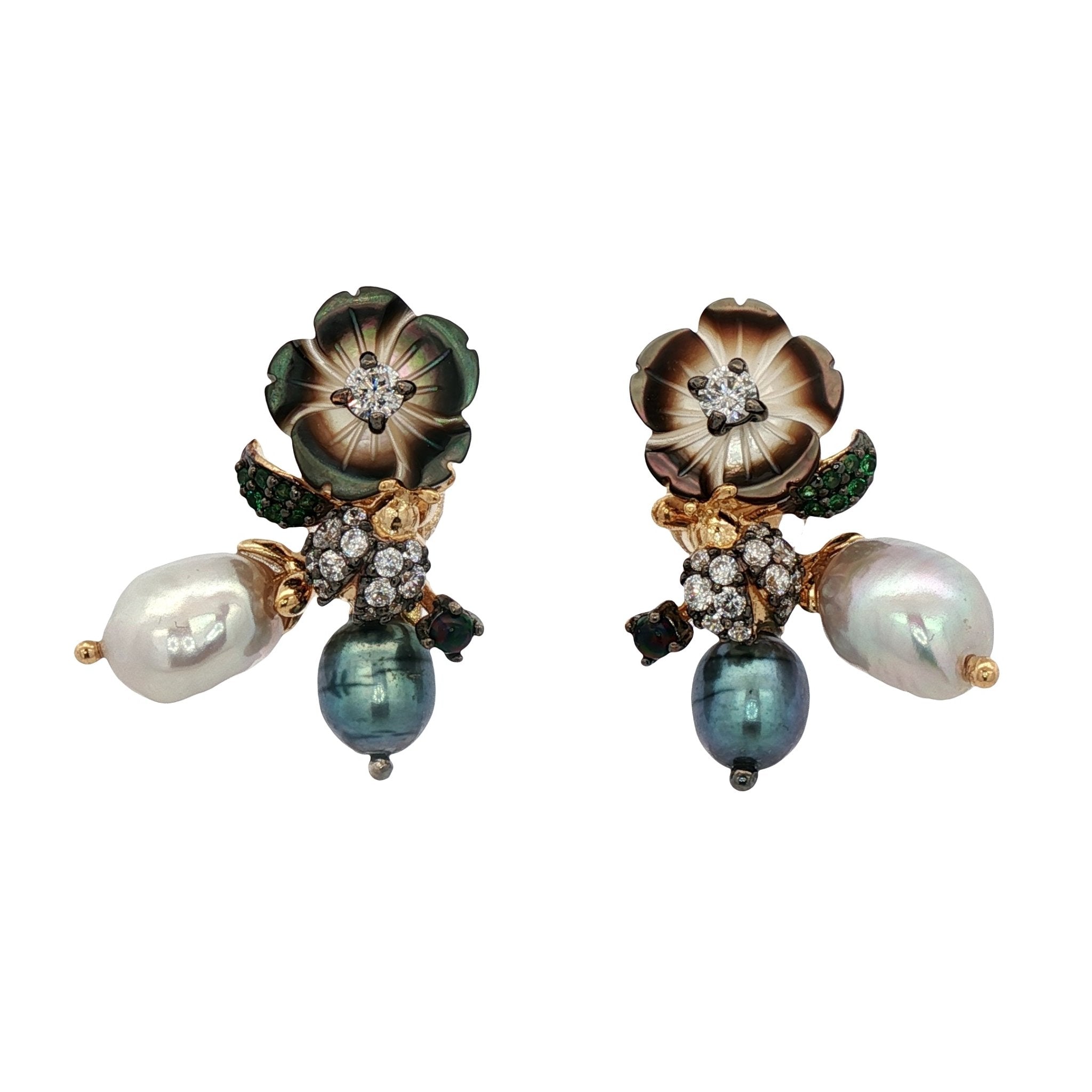 925YG MINI FLOWER SHELL BLACK LADYBUG AND SYN OPAL PEAL BLACK GREY EARRINGS - C'SANTOS