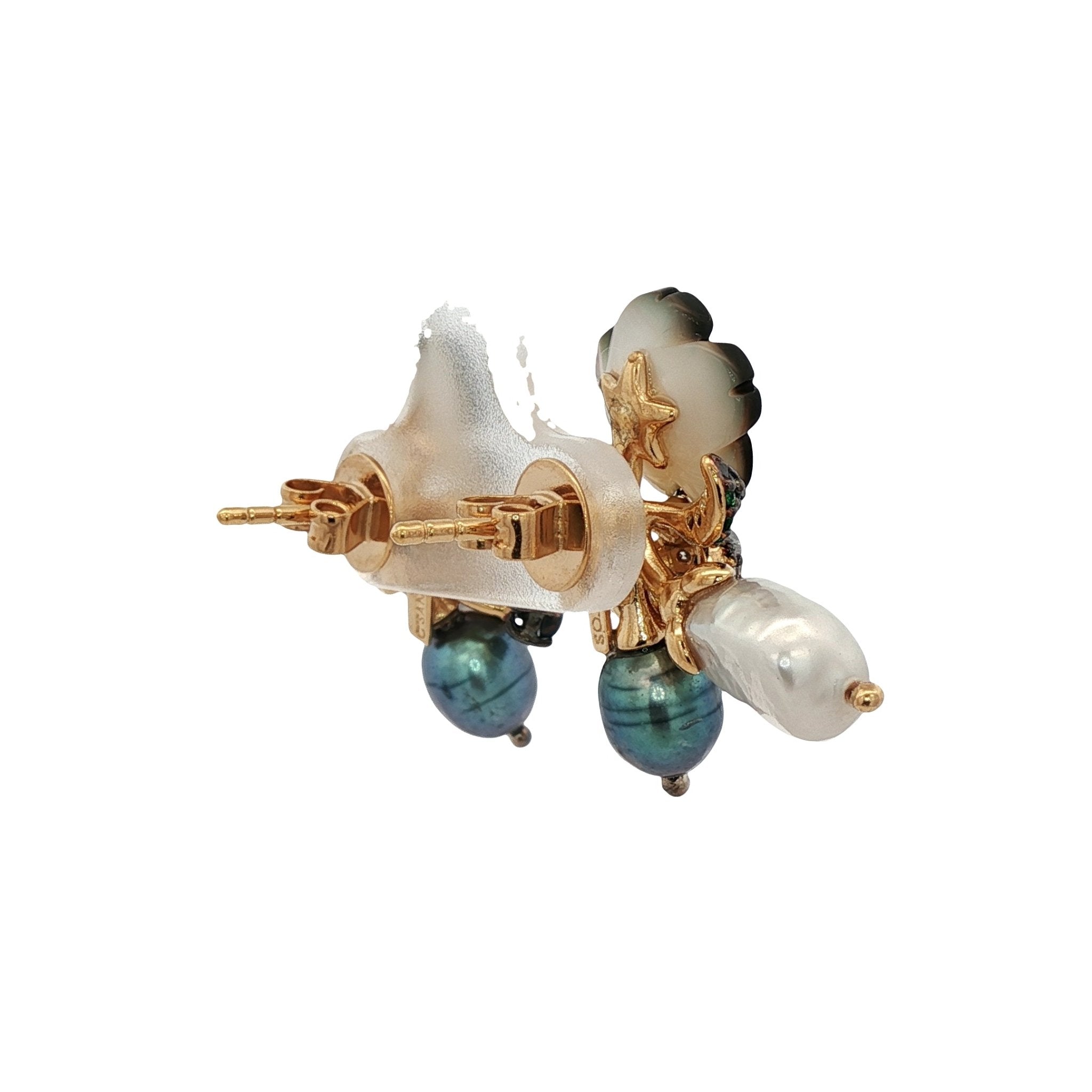 925YG MINI FLOWER SHELL BLACK LADYBUG AND SYN OPAL PEAL BLACK GREY EARRINGS - C'SANTOS