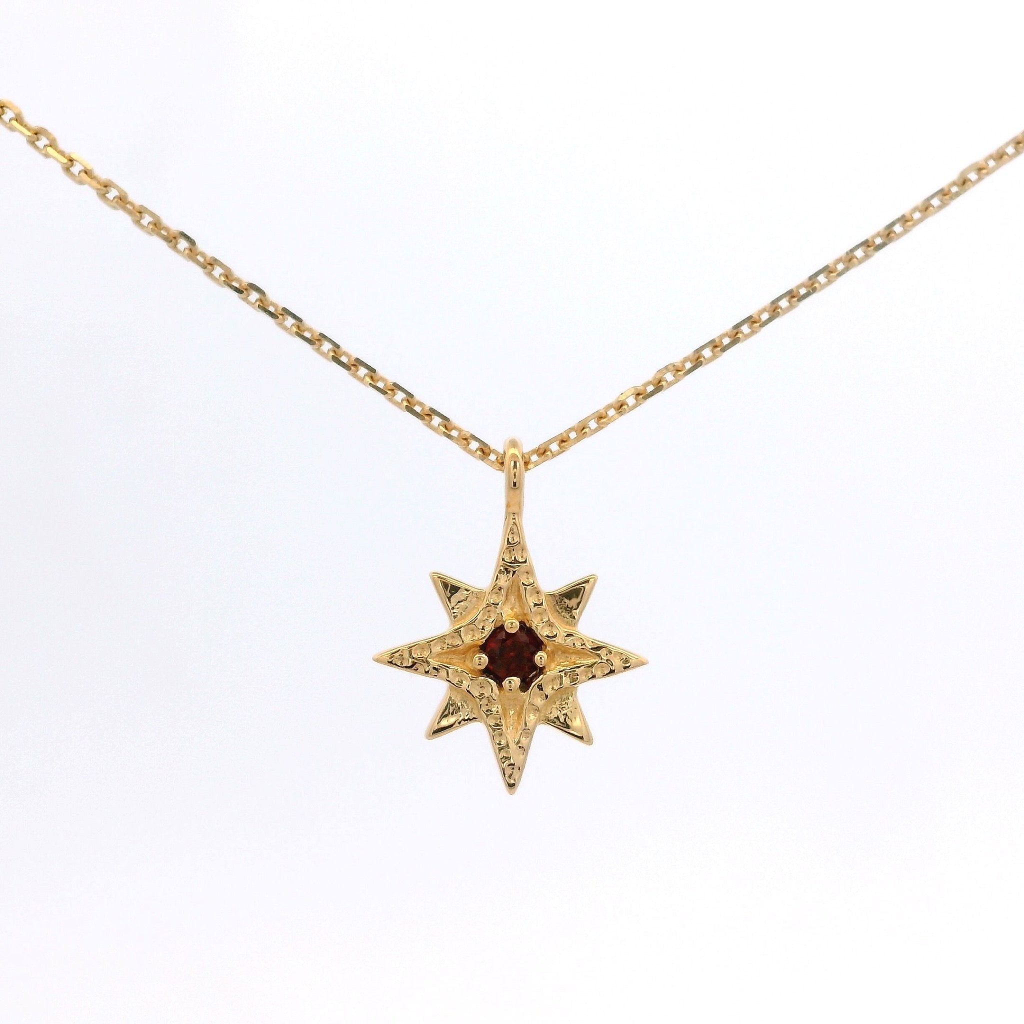 925YG NORT STAR GARNET NECKLACE - C'SANTOS