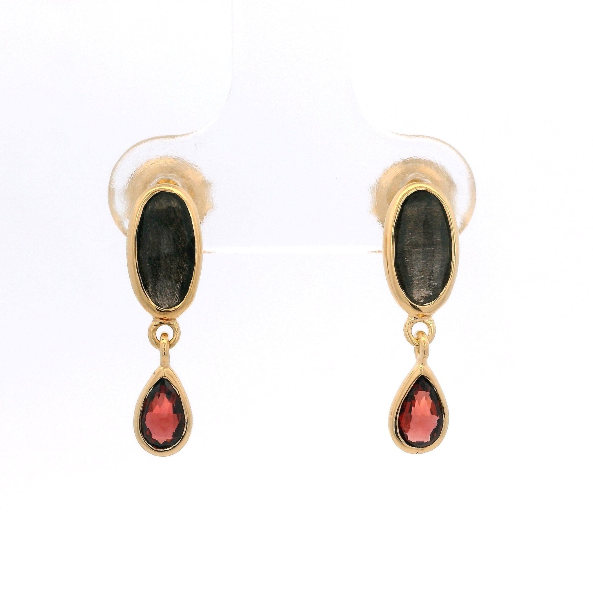 925YG OVAL LABRADORITE BLACK WITH GARNET EARRINGS - C'SANTOS