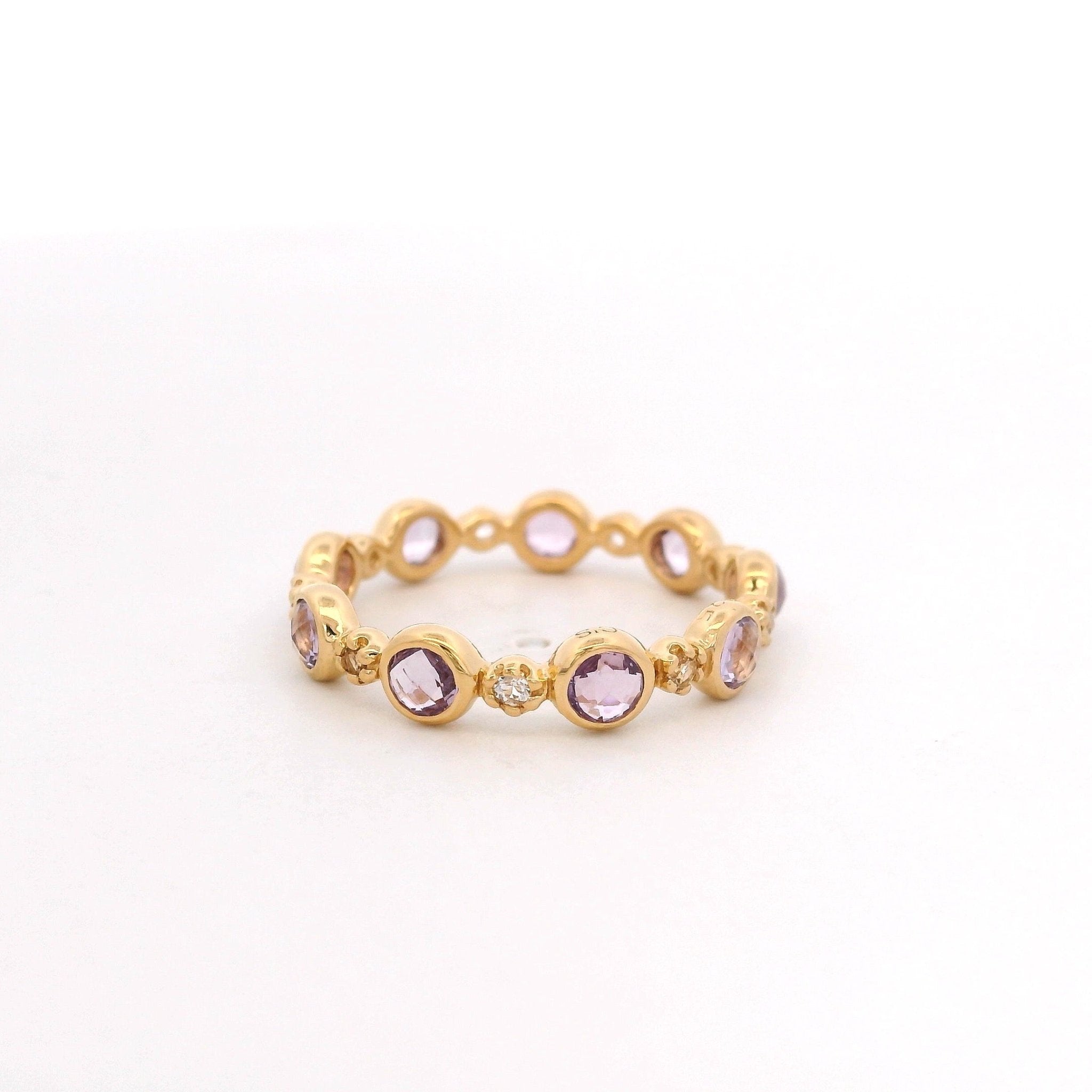 925YG STATION BEZEL AMETHYST AND TOPAZ WHITE RING T6.5 - C'SANTOS