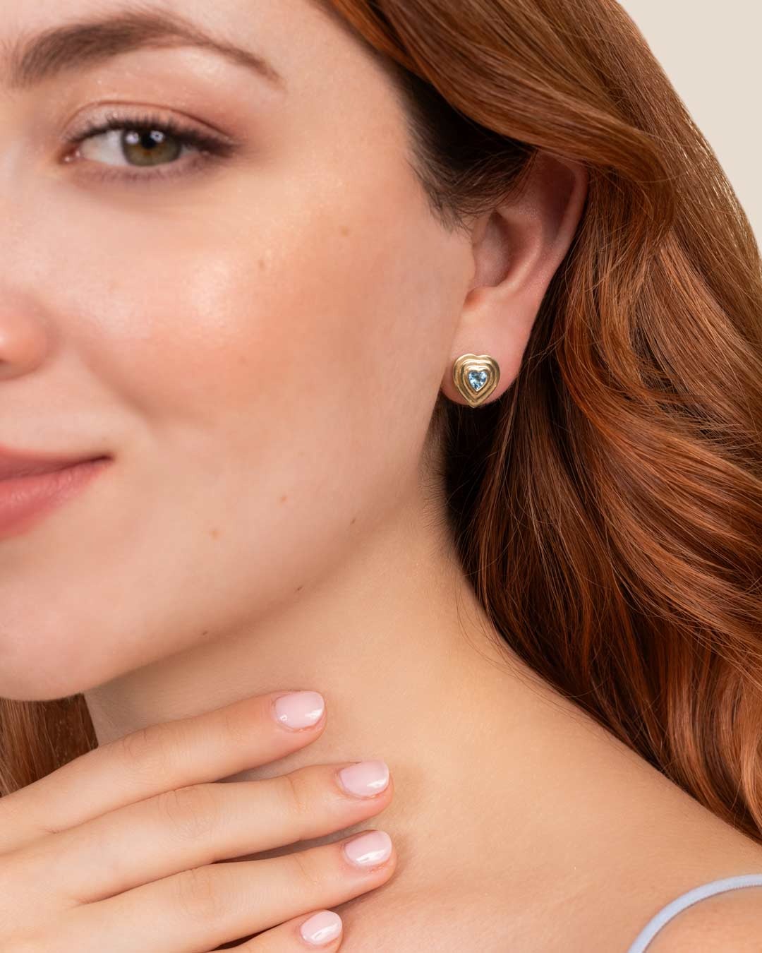 BT0.65 14KY BLUE TOPAZ PLAIN GOLD EARRING