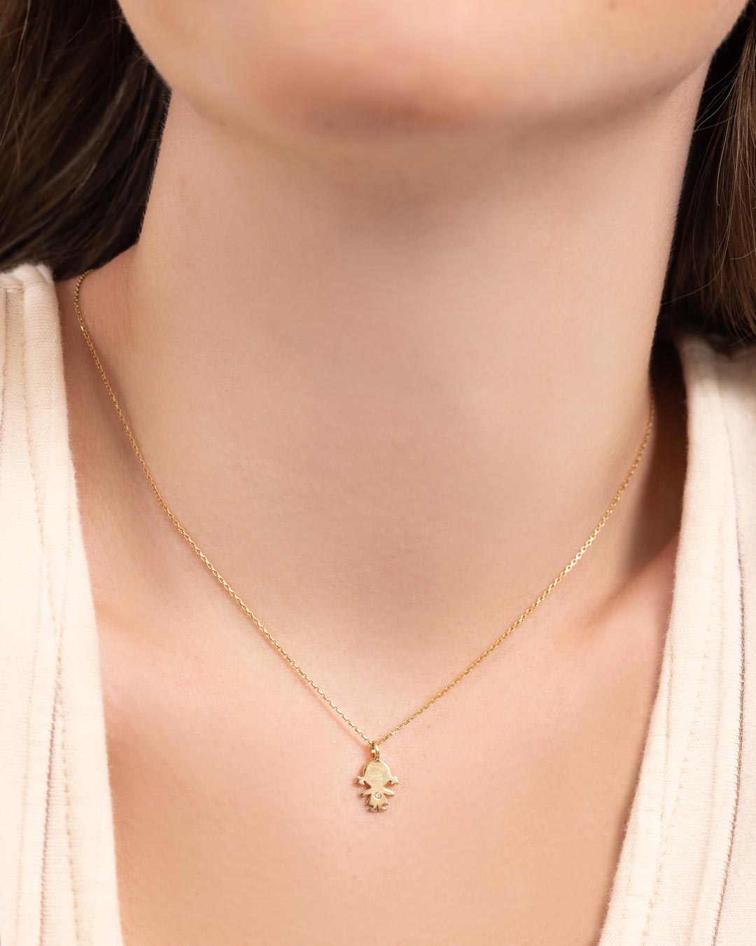 0.03CT DIJE DE NIÑA DIAMANTE EN ORO AMARILLO 14K