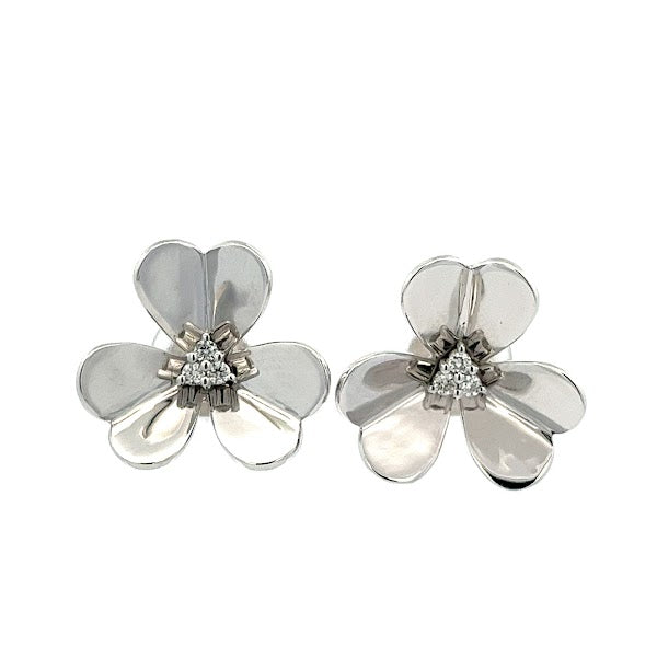 18K WHITE GOLD DIAMOAND FLOWER EARRINGS