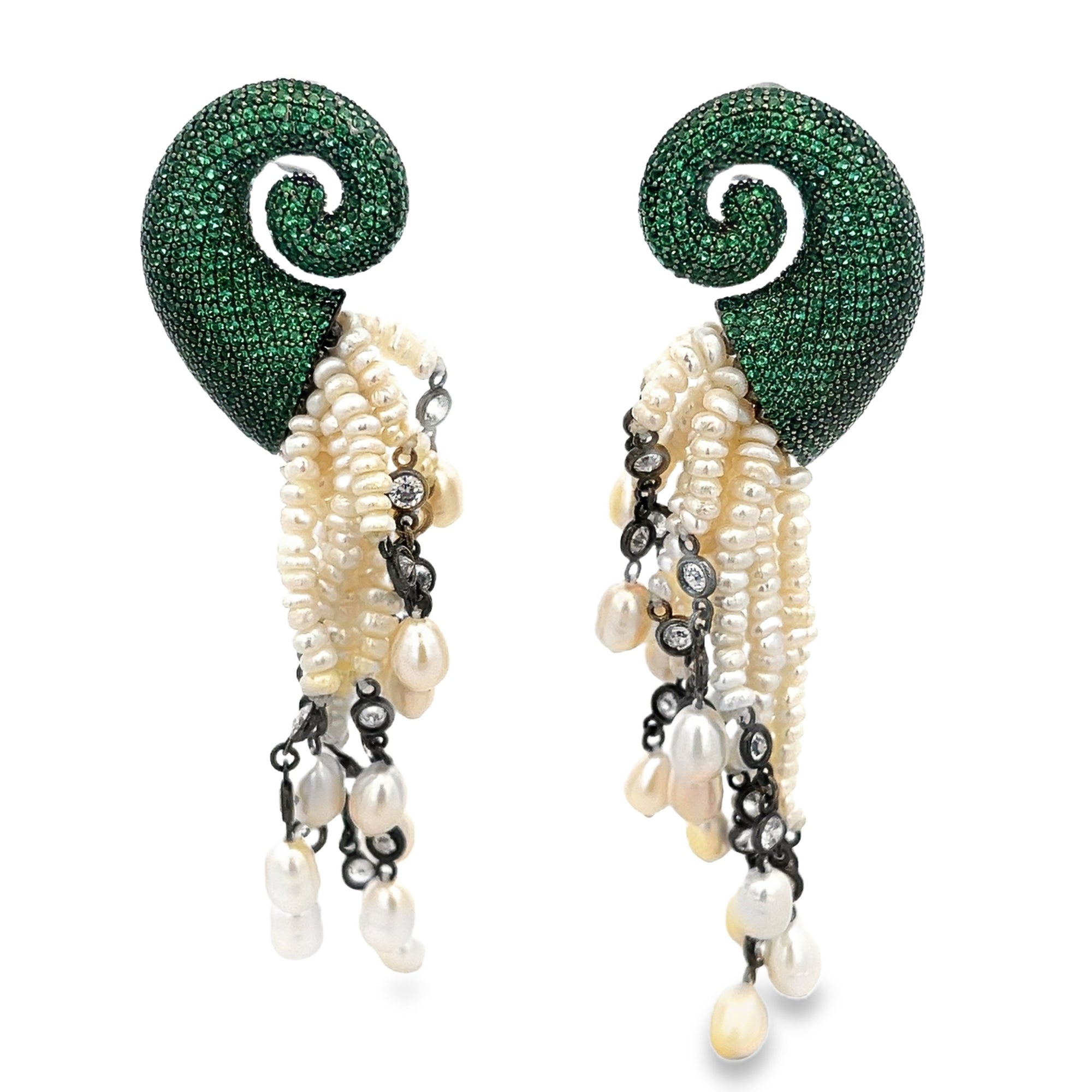 ARETES DE PLATA CON CRISTALES VERDES Y TASSLE CON PERLAS Y PIEDRAS