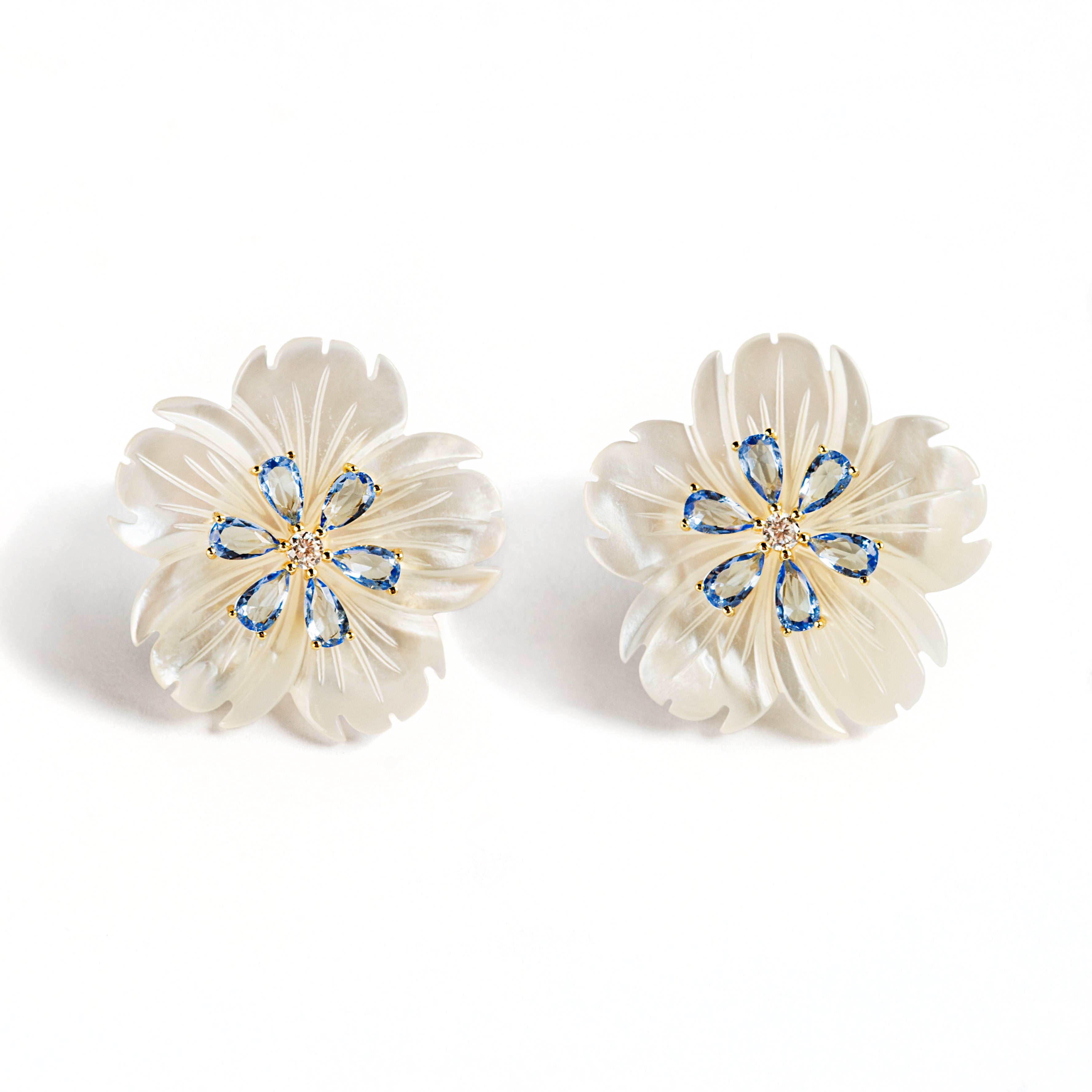 925 GOLD PLATED FLOWER EARRINGS WITH MOTHER OF PEARL AND BLUE CRYSTALS