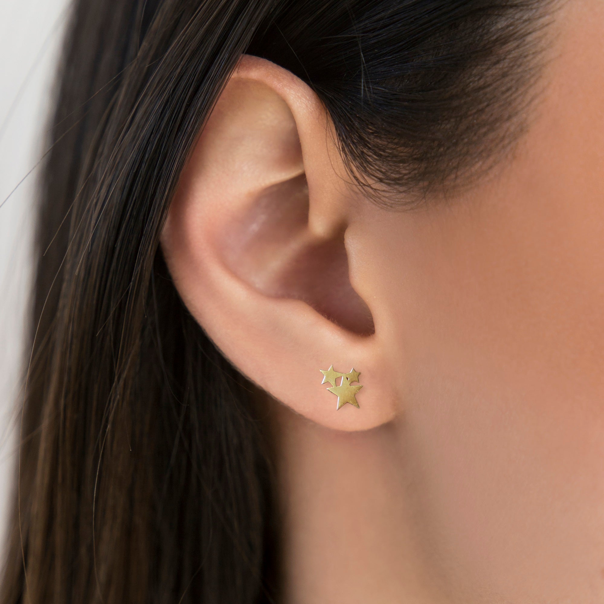 PIERCING DE ORO AMARILLO DE 14K CON TRES ESTRELLAS - C'SANTOS