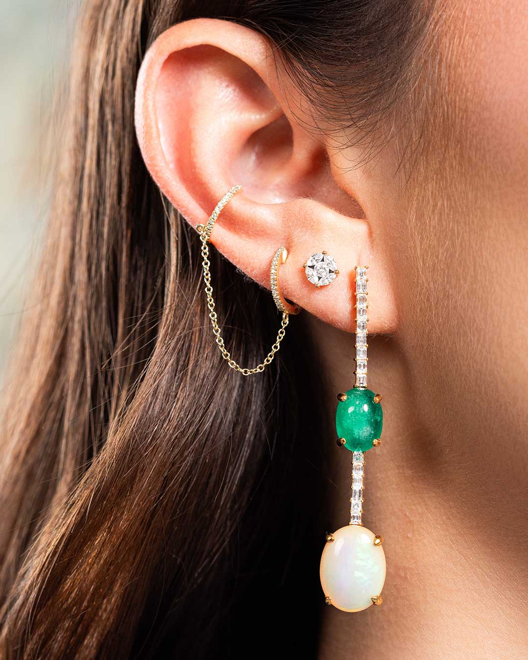 OPAL AND EMERLADS WITH DIAMOND DROP EARRINGS SET IN 18K YELLOW GOLD