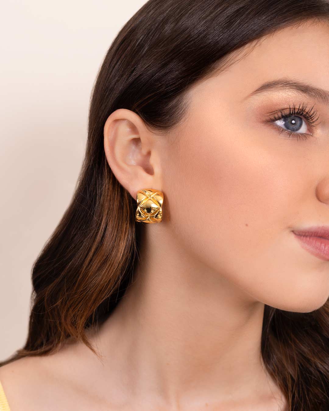14K GOLD TEXTURE CHUNKY HOOPS