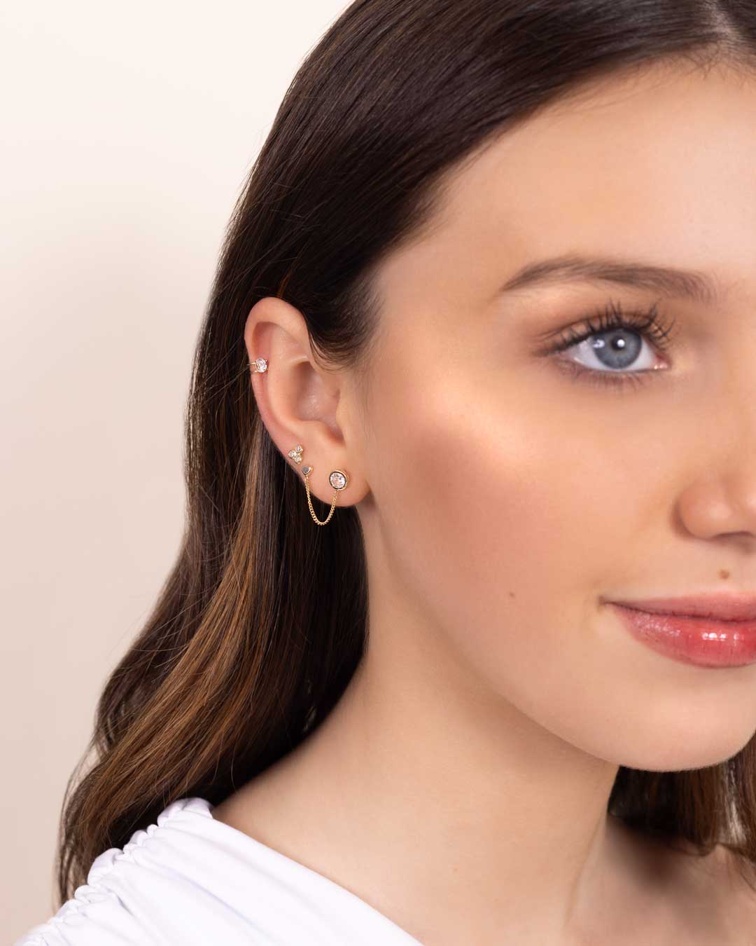 14K GOLD EARCUFF WITH CRYSTALS