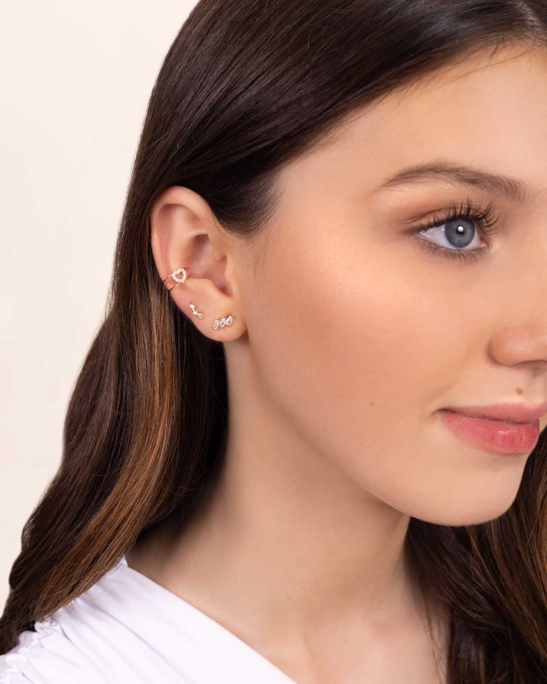 14K GOLD SINGLE PIERCING WITH CRYSTALS