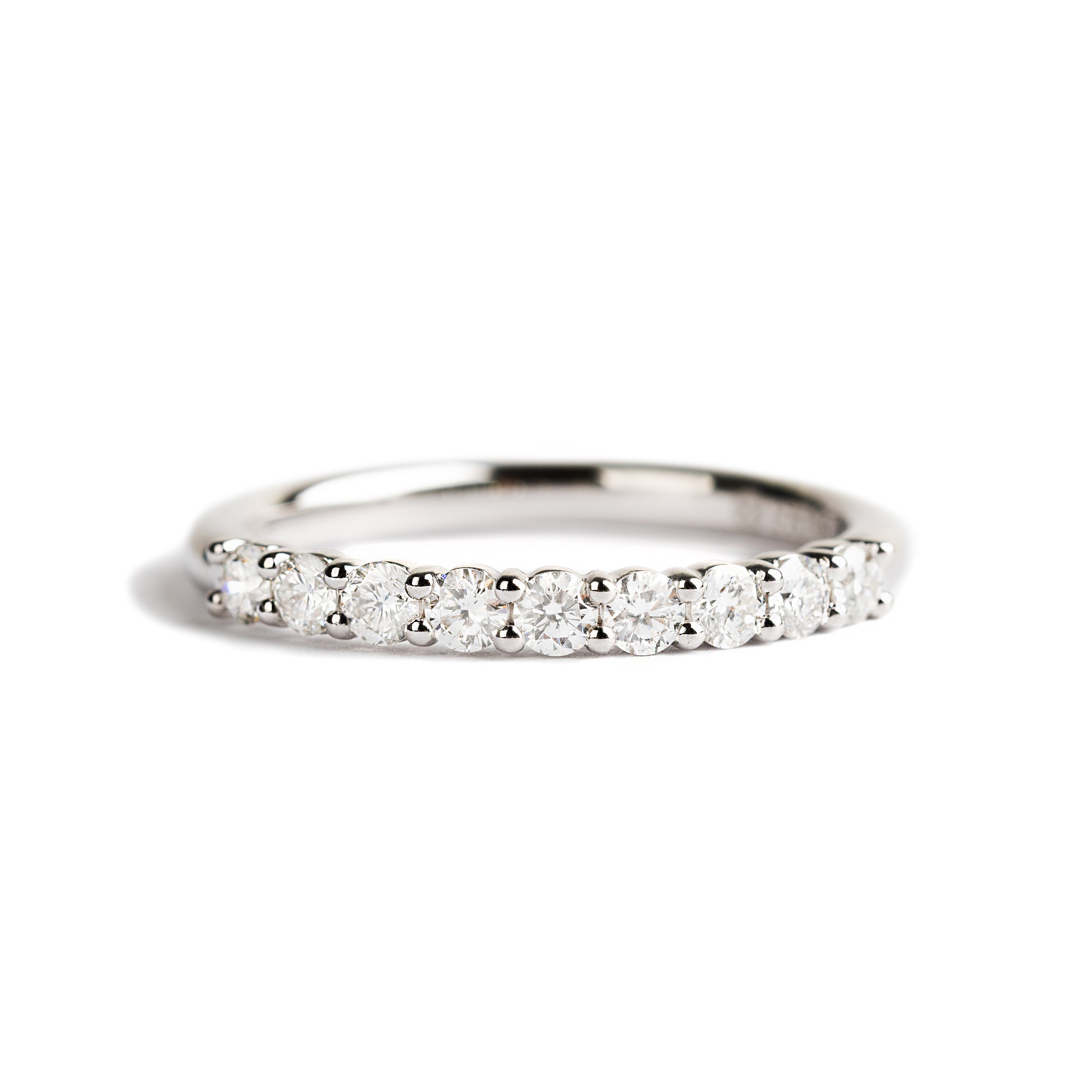 DIAMOND WEDDING BAND SET IN 14K WHITE GOLD