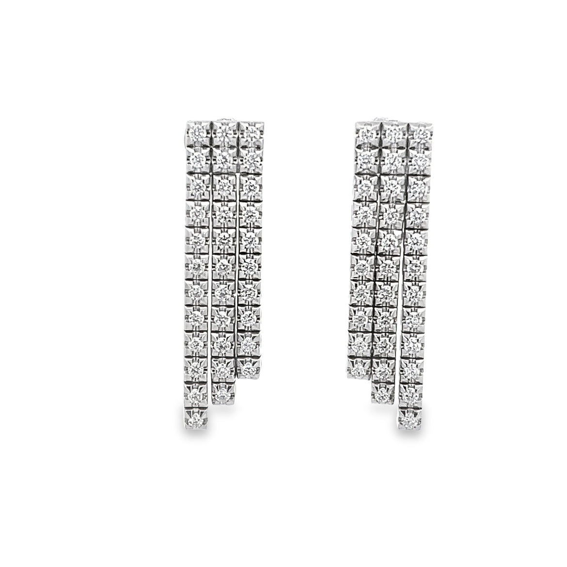 PENDIENTES GOTA CON DIAMANTES EN MONTURA EN ORO BLANCO DE 14 K