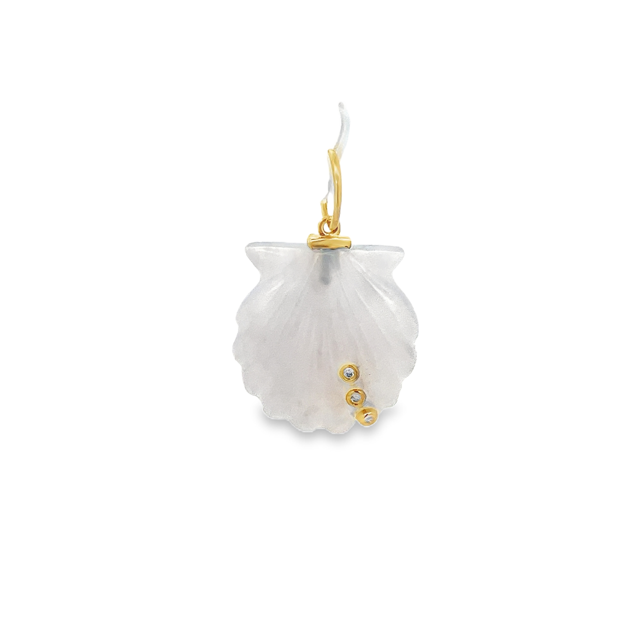 QUARTZ SEASHELL WITH DIAMOND ACCENT CHARM SET IN 14K YELLOW GOLD