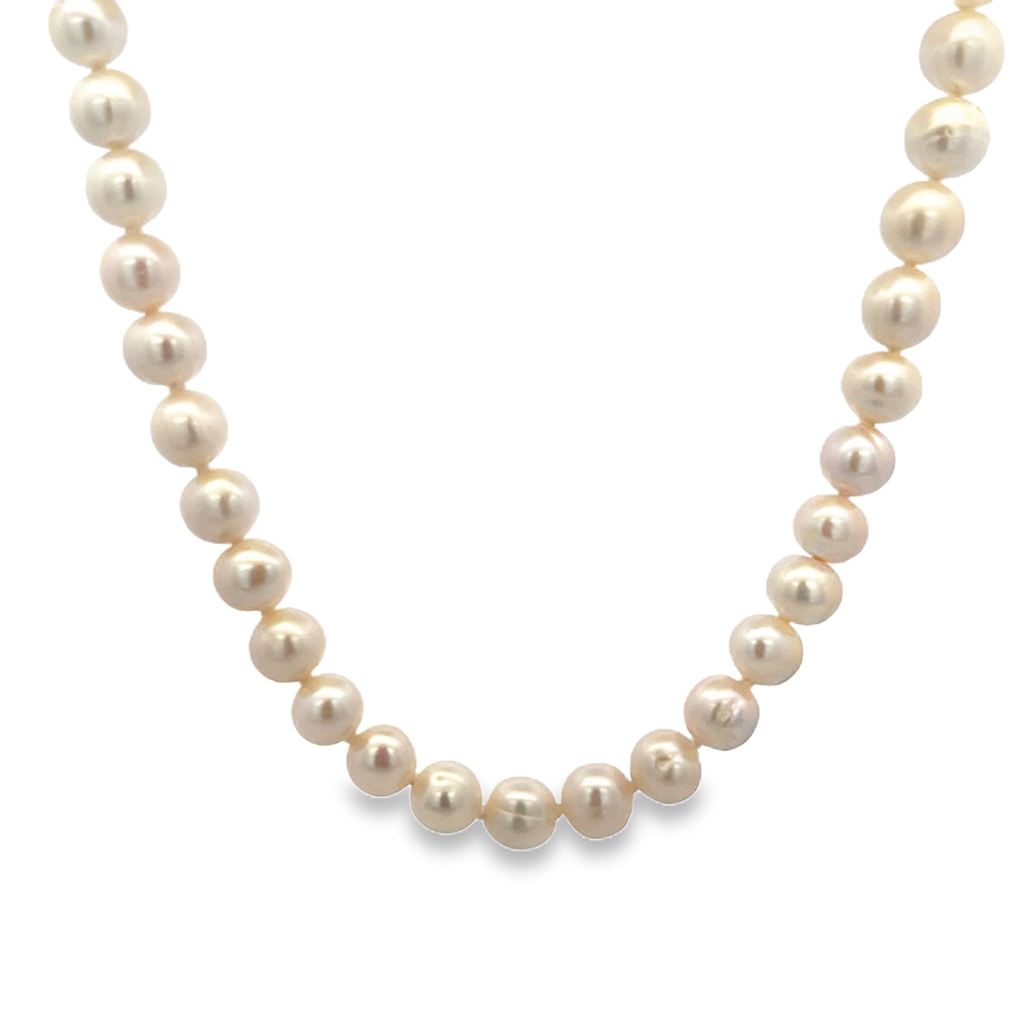 WHITE PEARL NECKLACE WITH SILVER CLASP