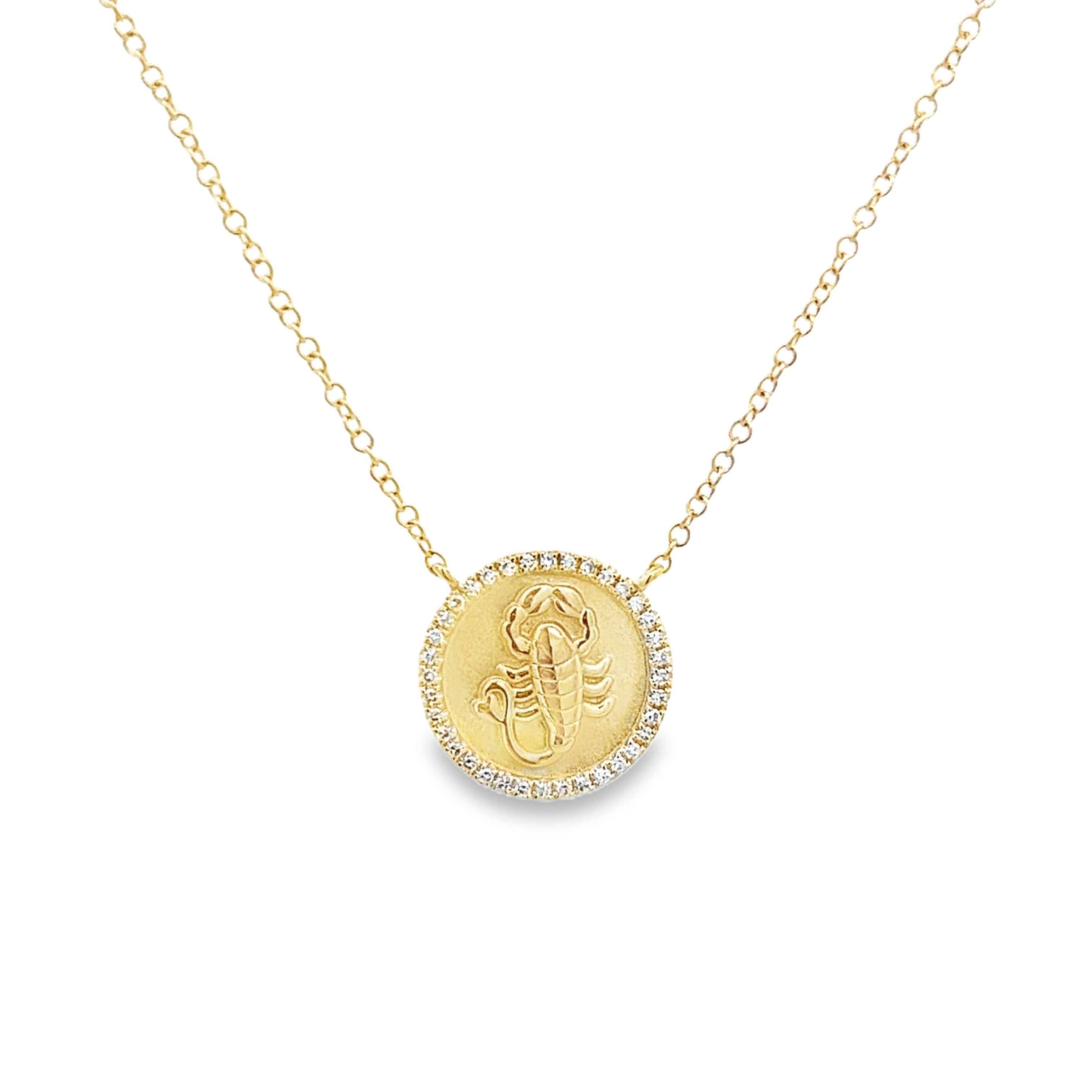 COLGANTE ZODIACO ESCORPIO CON COLLAR CON HALO DE DIAMANTES EN ORO AMARILLO DE 14 K