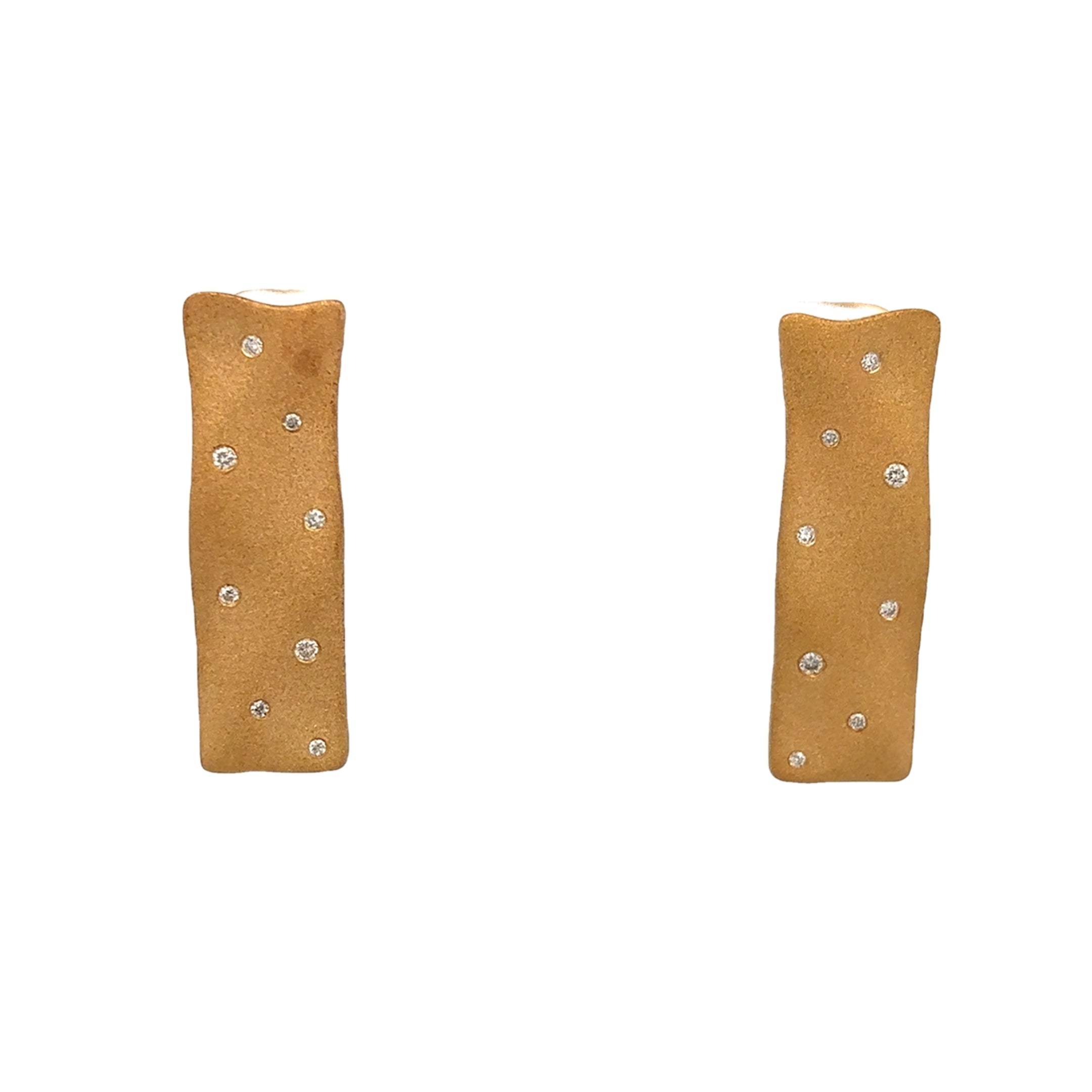 PENDIENTES MATE RECTANGULARES CON DIAMANTES MONTADOS EN ORO AMARILLO DE 14K