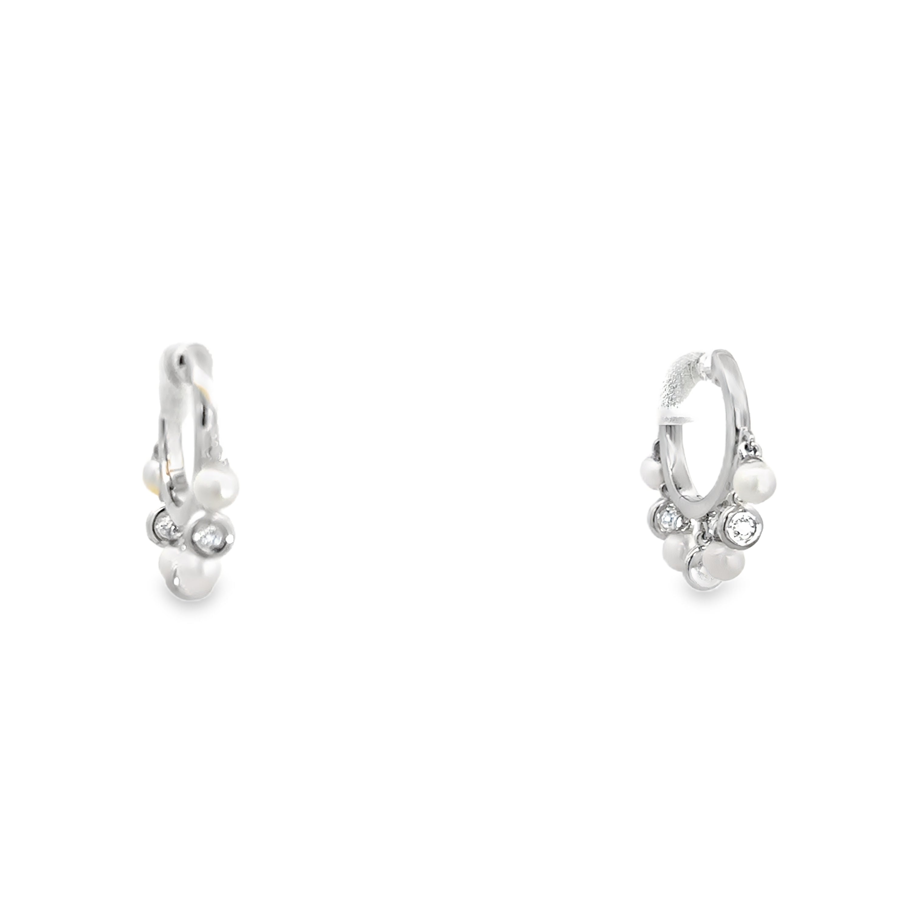 DIAMOND AND PEARL HUGGIES SET IN 14K WHITE GOLD