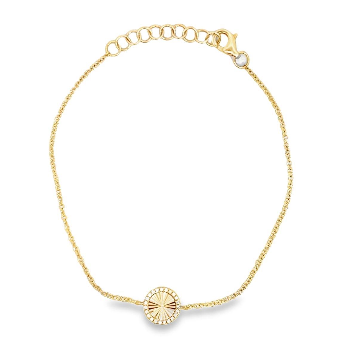 TEXTURED CIRCLE WITH DIAMOND HALO BRACELET SET IN 14K YELLOW GOLD