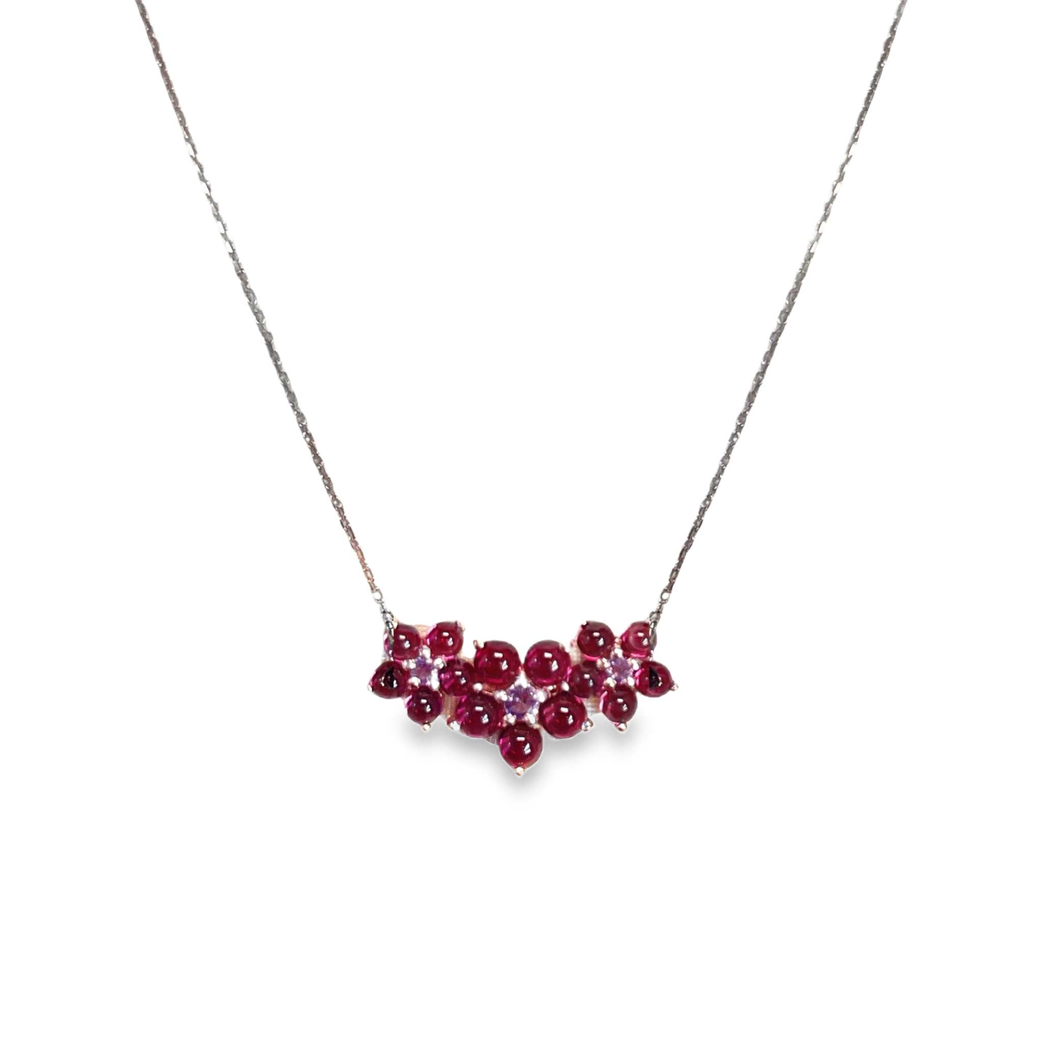 925RG TRIPLE FLOWER CENTER 8MM GARNET CENTER AMETHYST NECKLACE