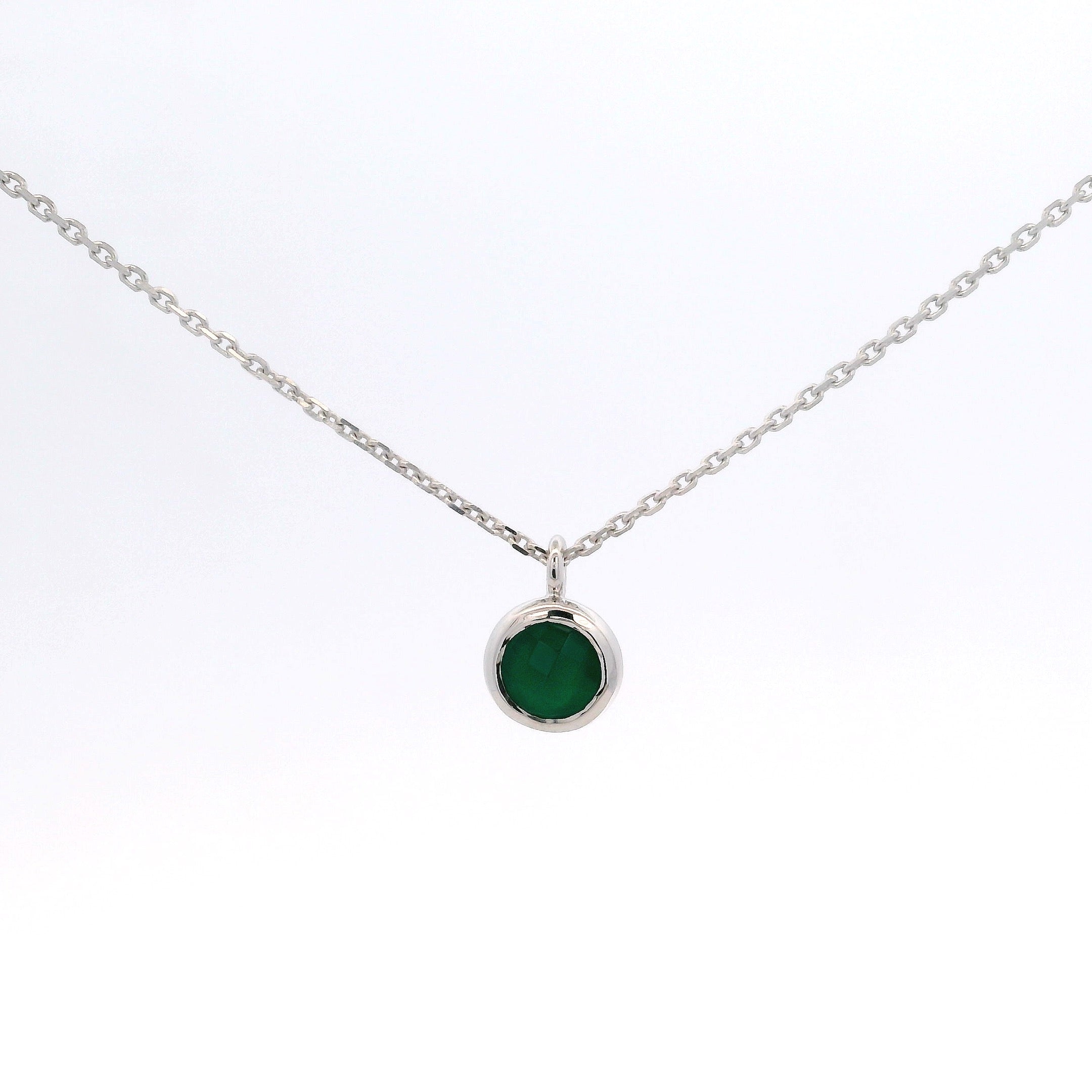 925SL BEZEL ONYX GREEN SOLITARY NECKLACE