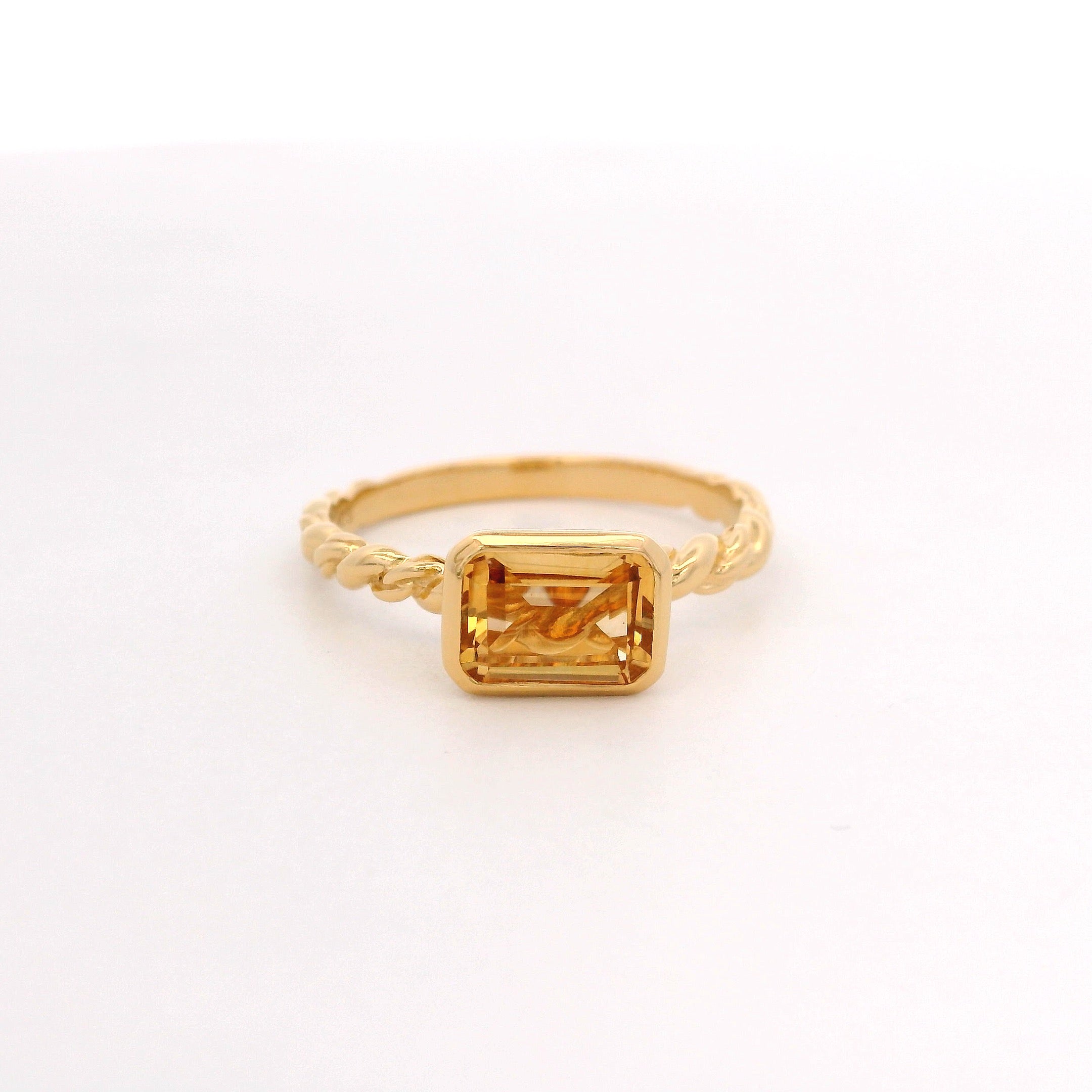 925YG BAGUETTE CITRINE GILT RING T6.5