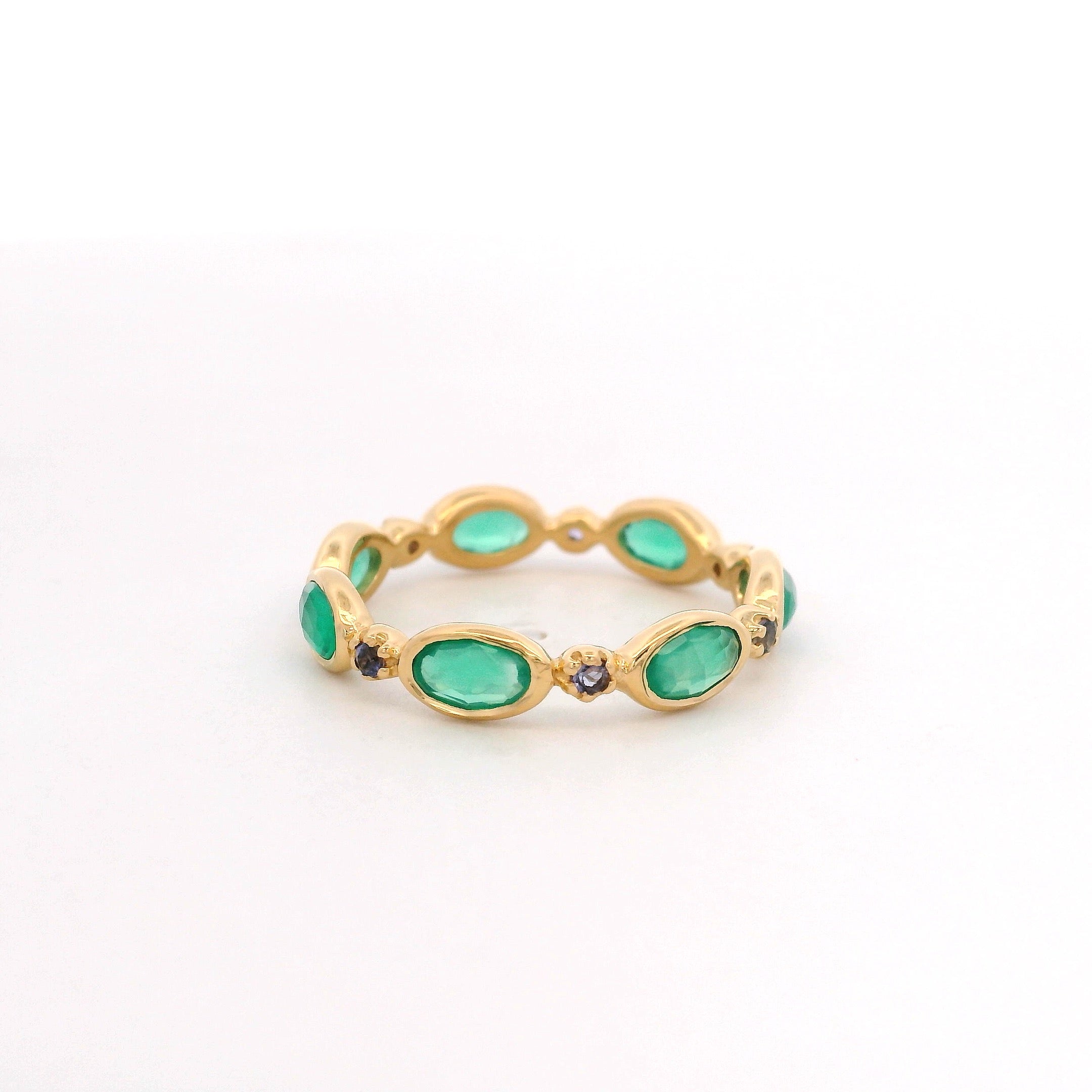 925YG OVAL ONYX GREEN AND IOLITE RING T6.5