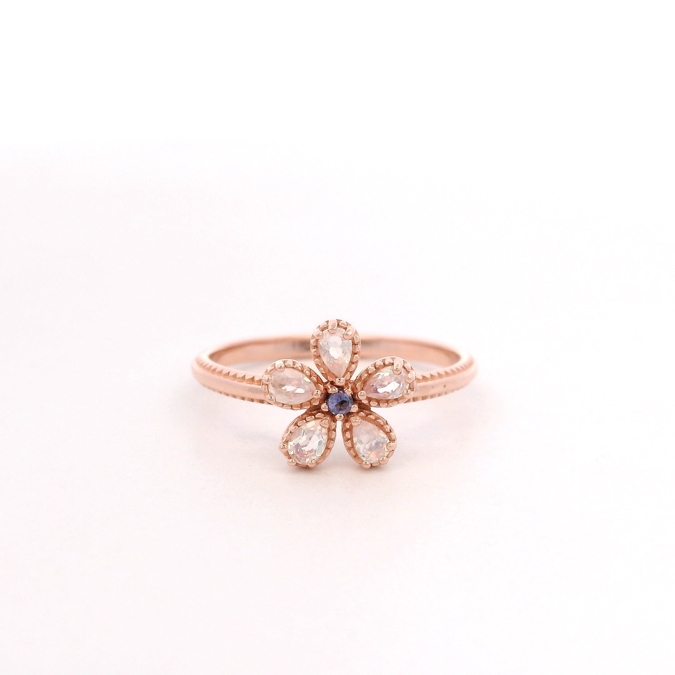 925RG FLOWER MOONSTONE CENTER IOLITE RING T6.5