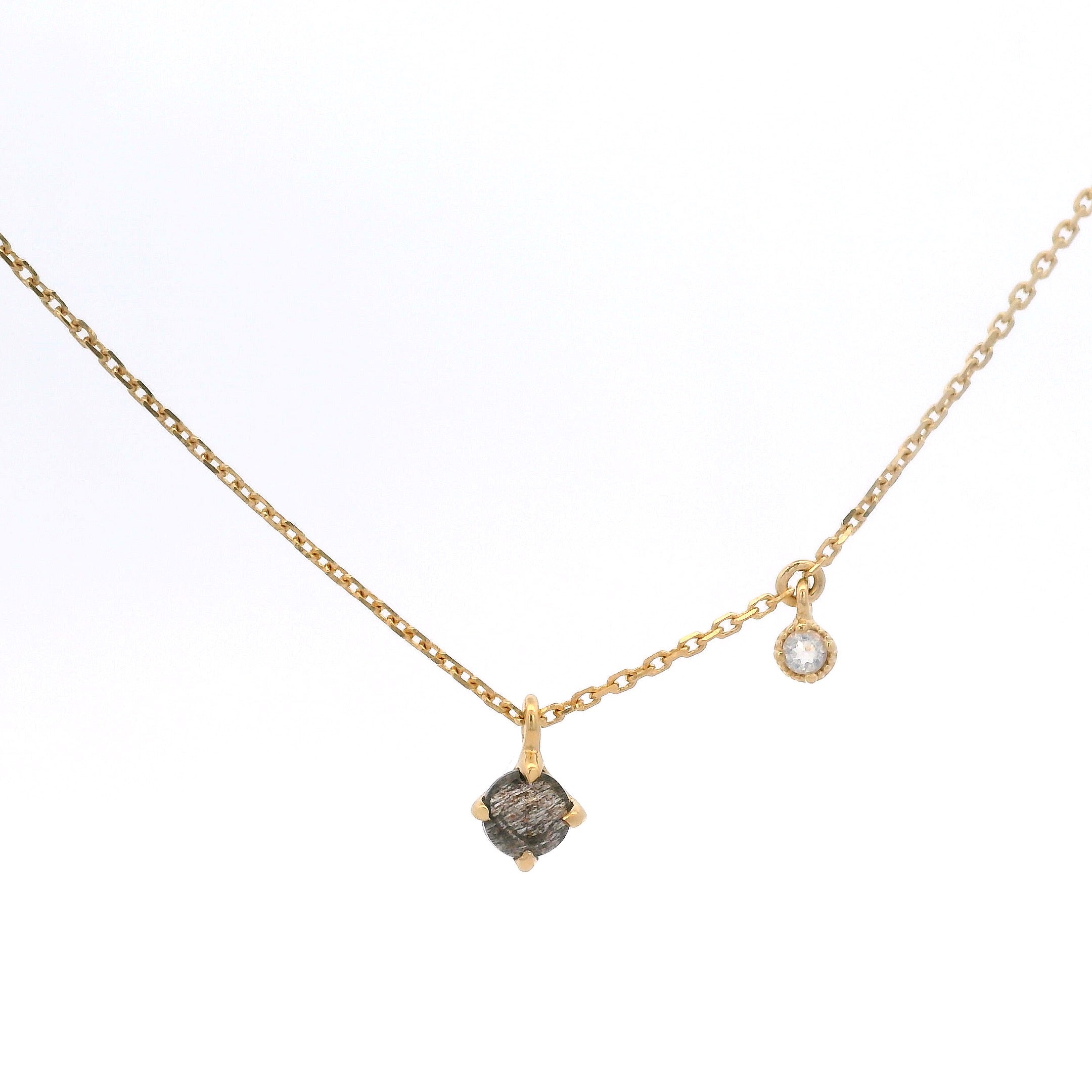 925YG DROP LABRADORITE BLACK AND MINI BEZEL MOOSTONE NECKLACE
