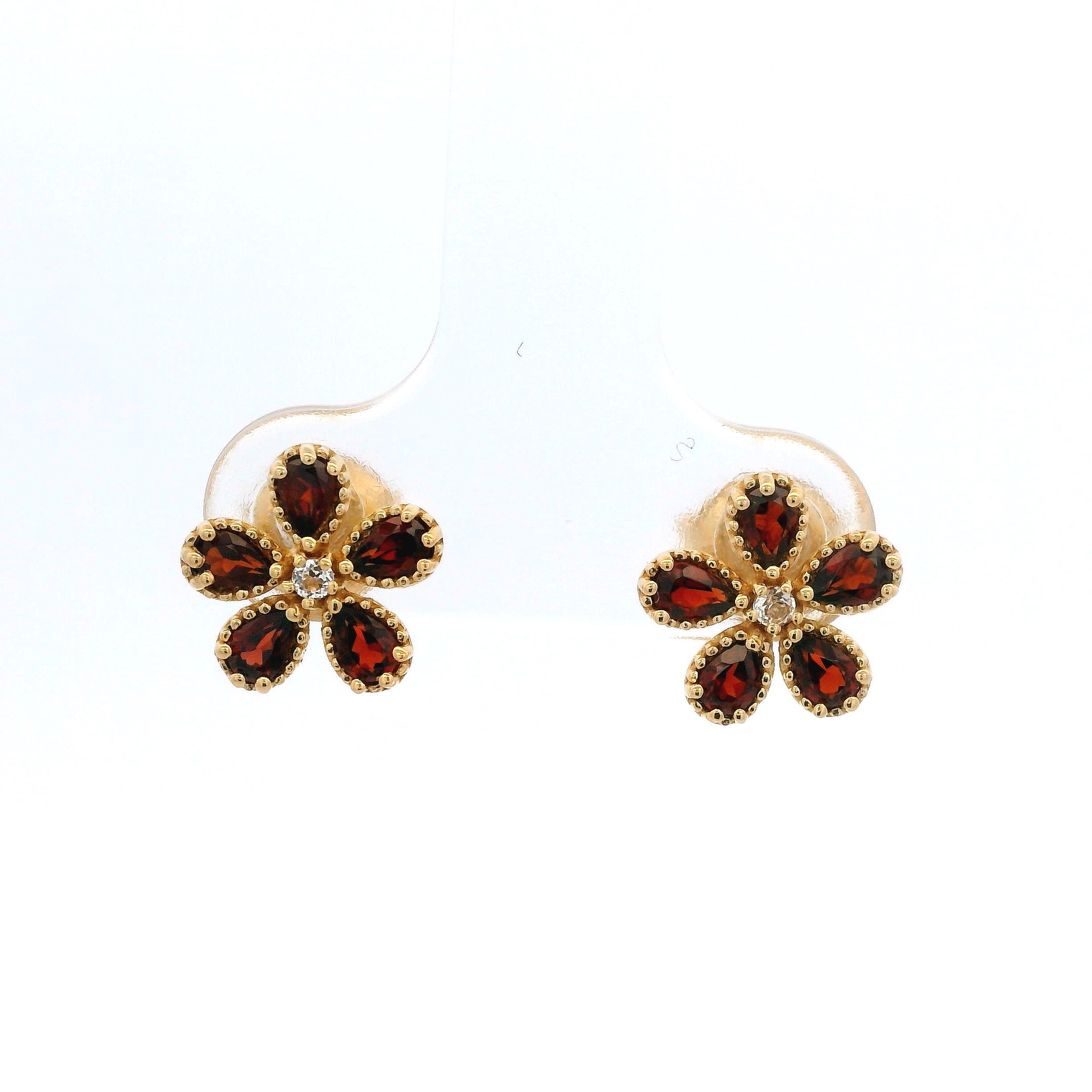 925YG FLOWER GARNET CENTER TOPAZ WHITE EARRINGS