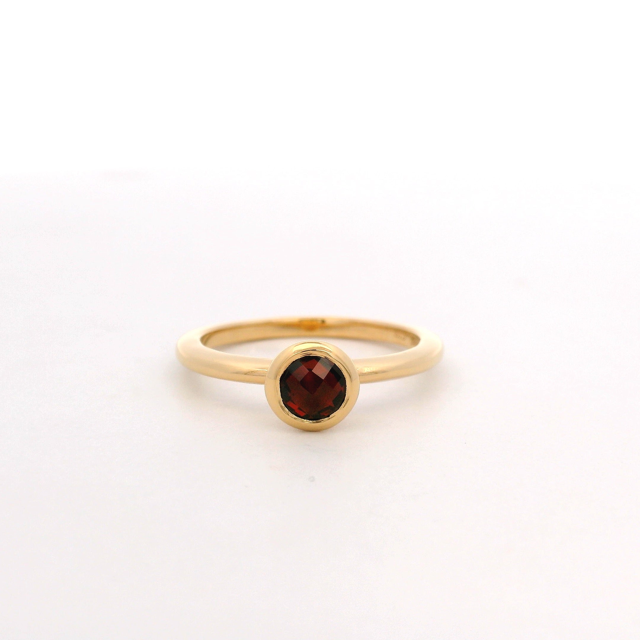 925YG BEZEL GARNET SOLITARY RING T6.5