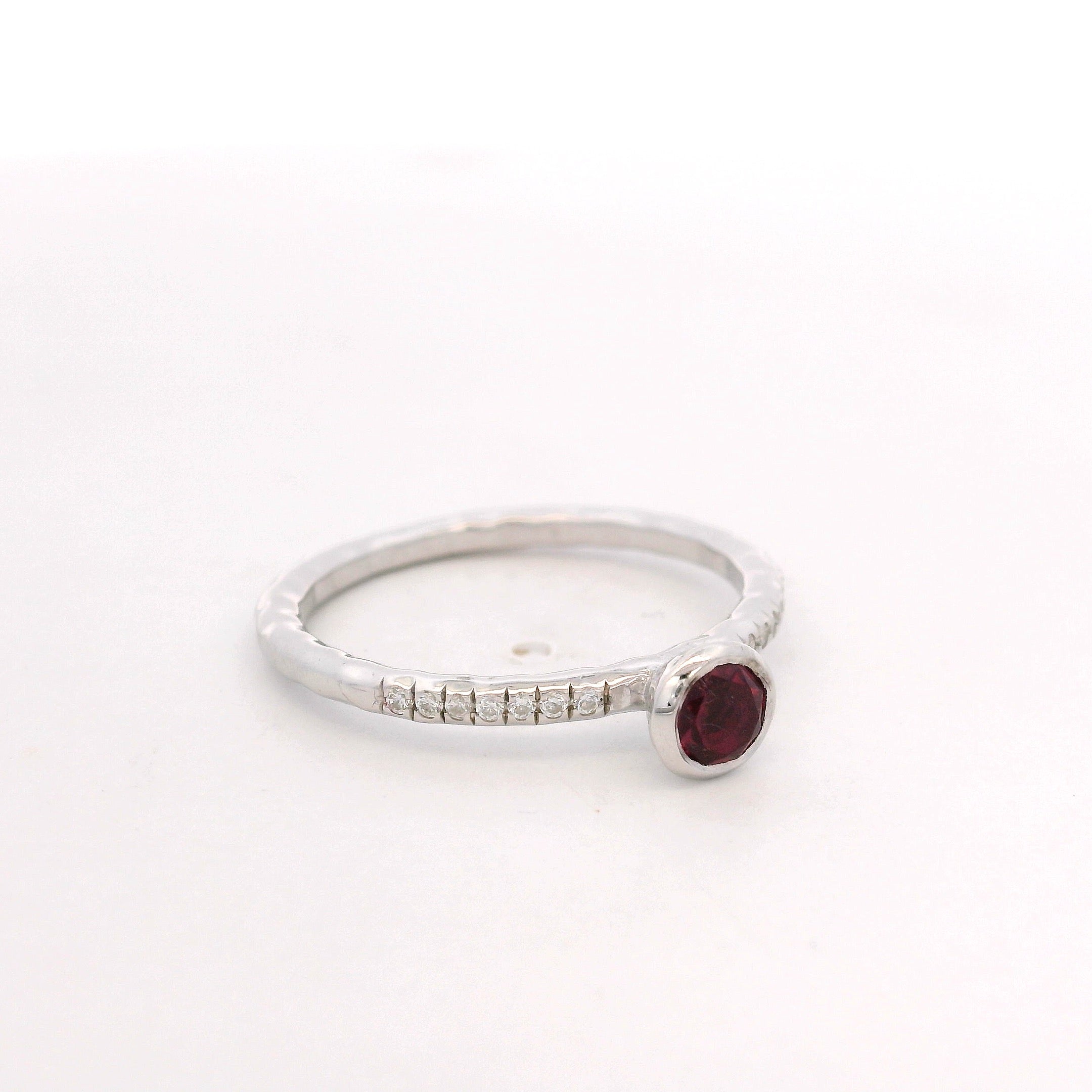 925SL MINI BEZEL RUBY GLASS FILLED CZ RING T6.5