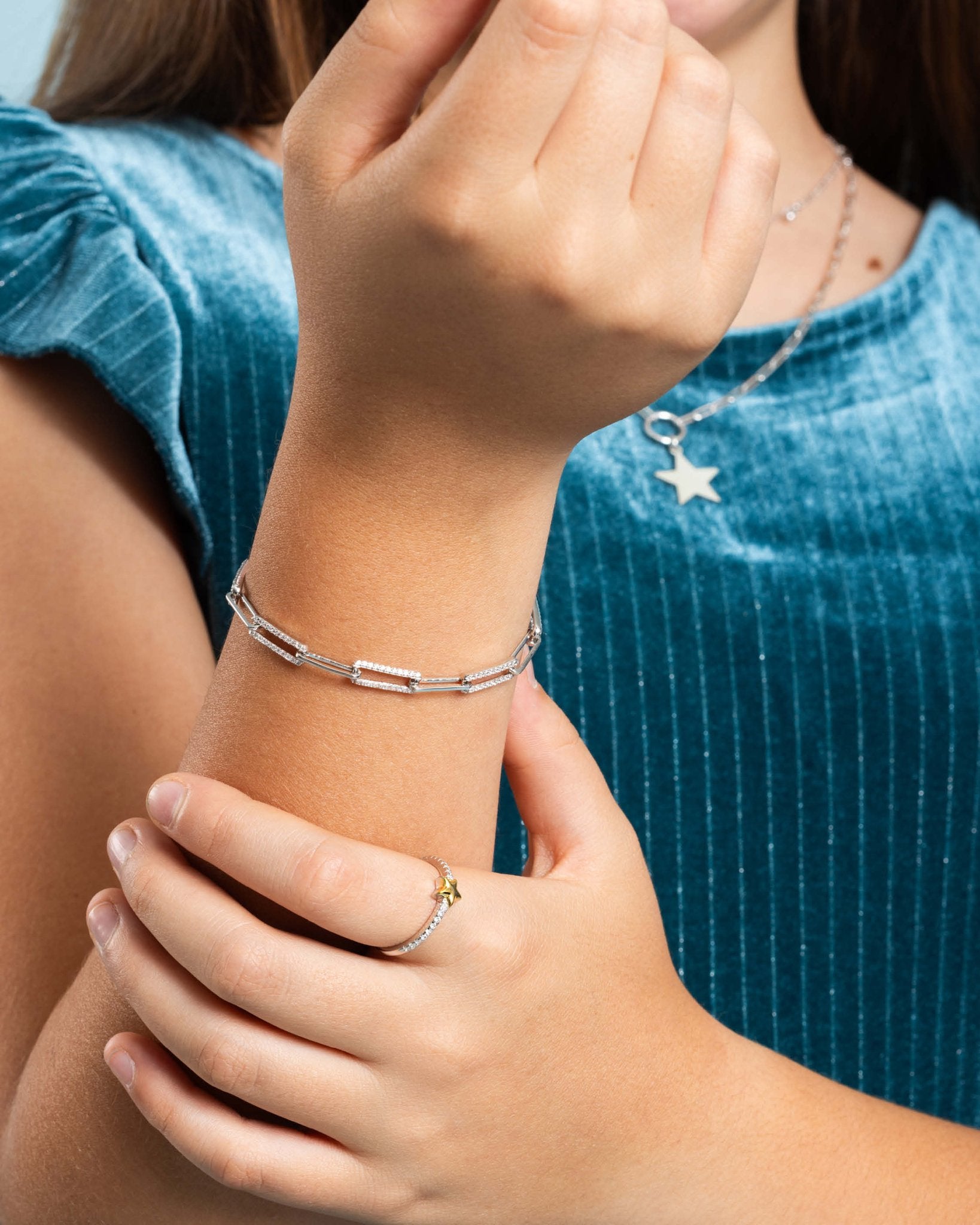 925 SILVER STAR CHARM ON A PAPER CLIP CHAIN NECKLACE - C'SANTOS