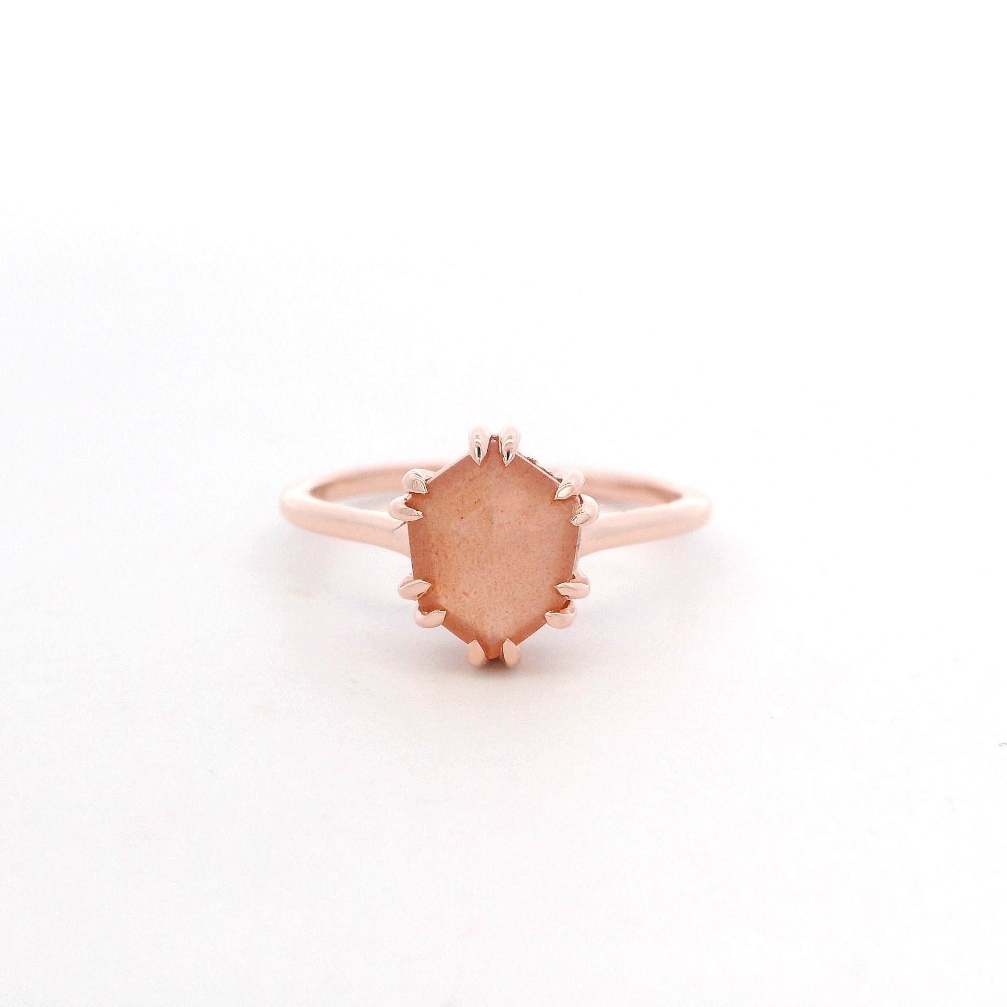 925RG HEXAGONAL MOOSTONE PEACH RING T6.5 - C'SANTOS