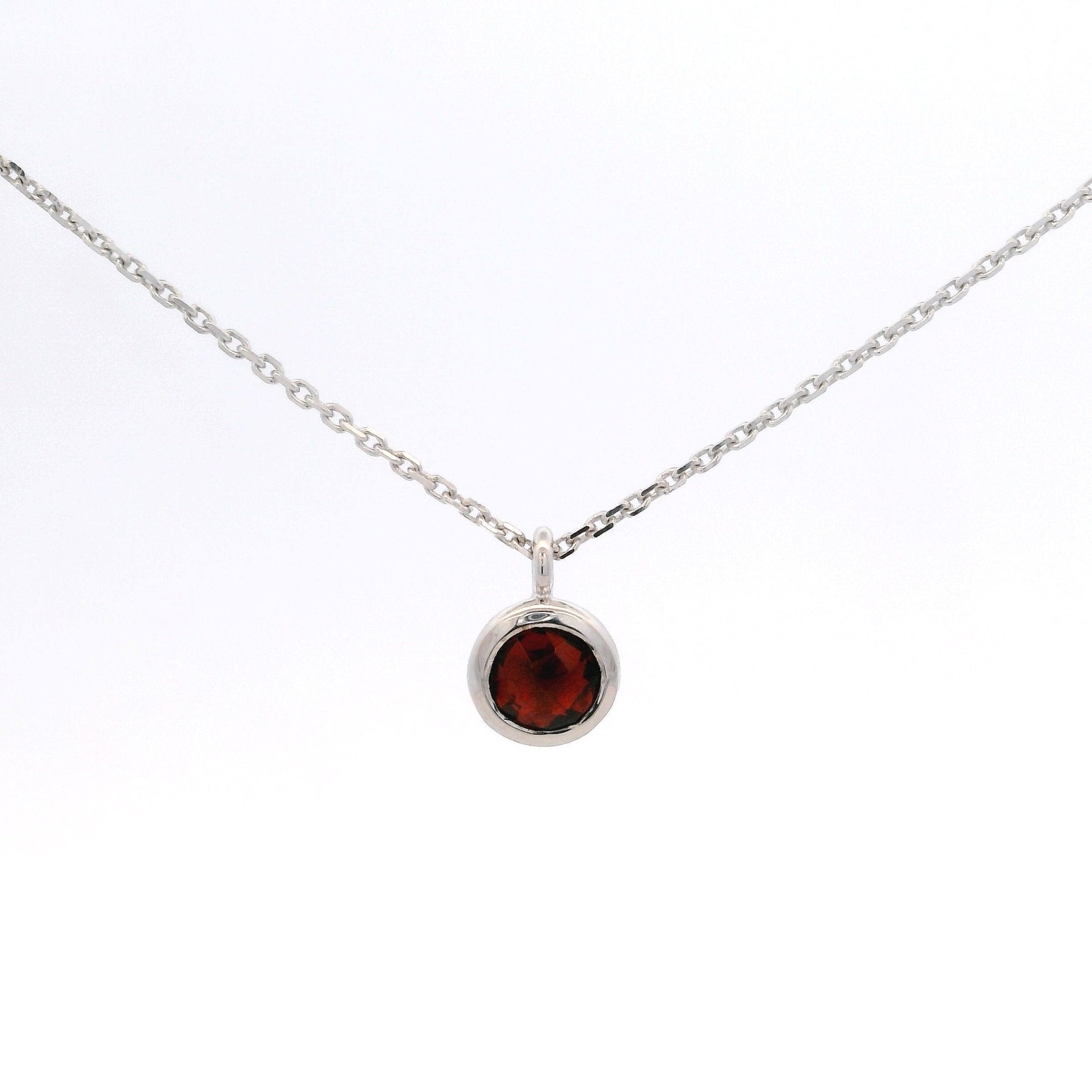 925SL BEZEL GARNET SOLITARY NECKLACE - C'SANTOS