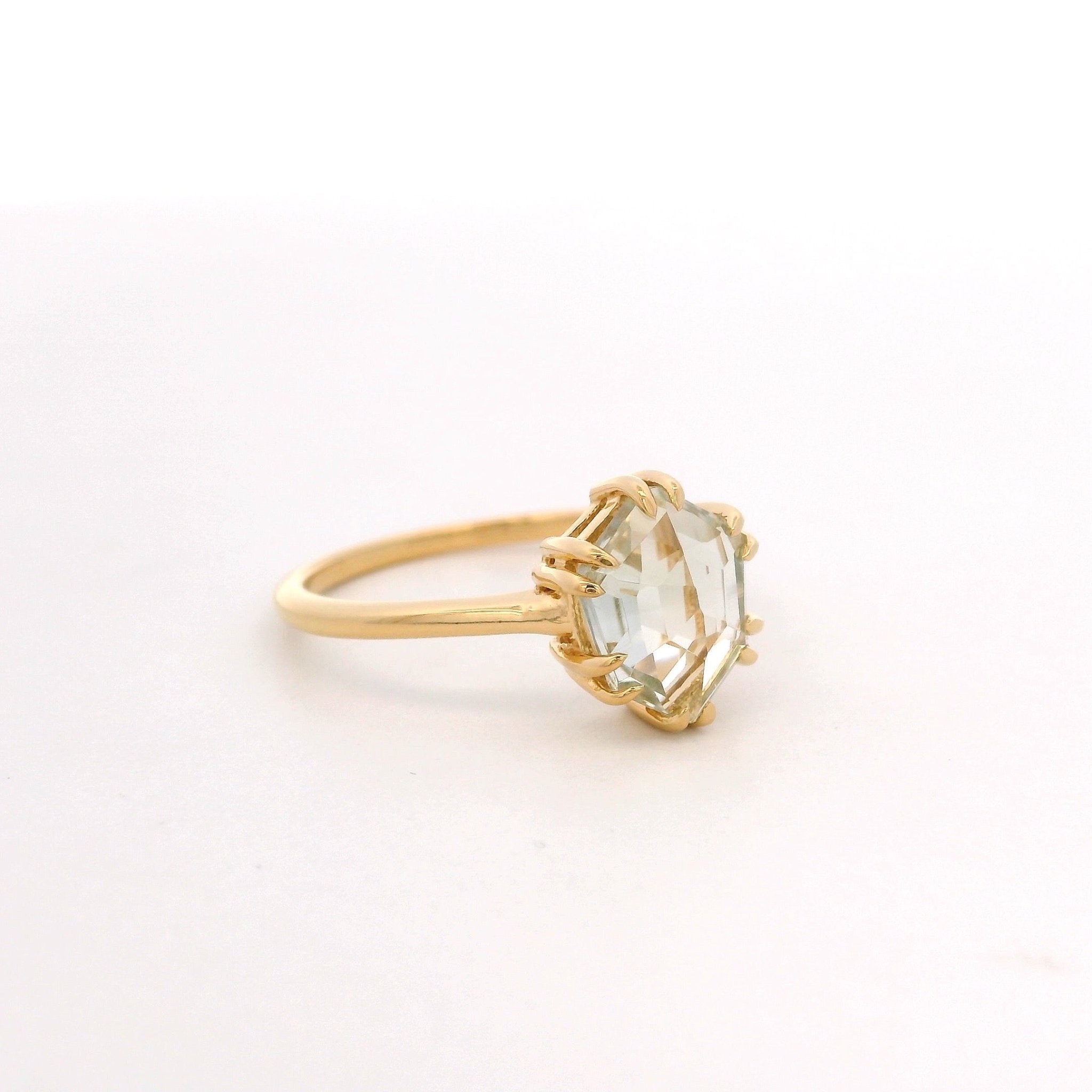 925YG HEXAGONAL AMETHYST GREEN RING T6.5 - C'SANTOS