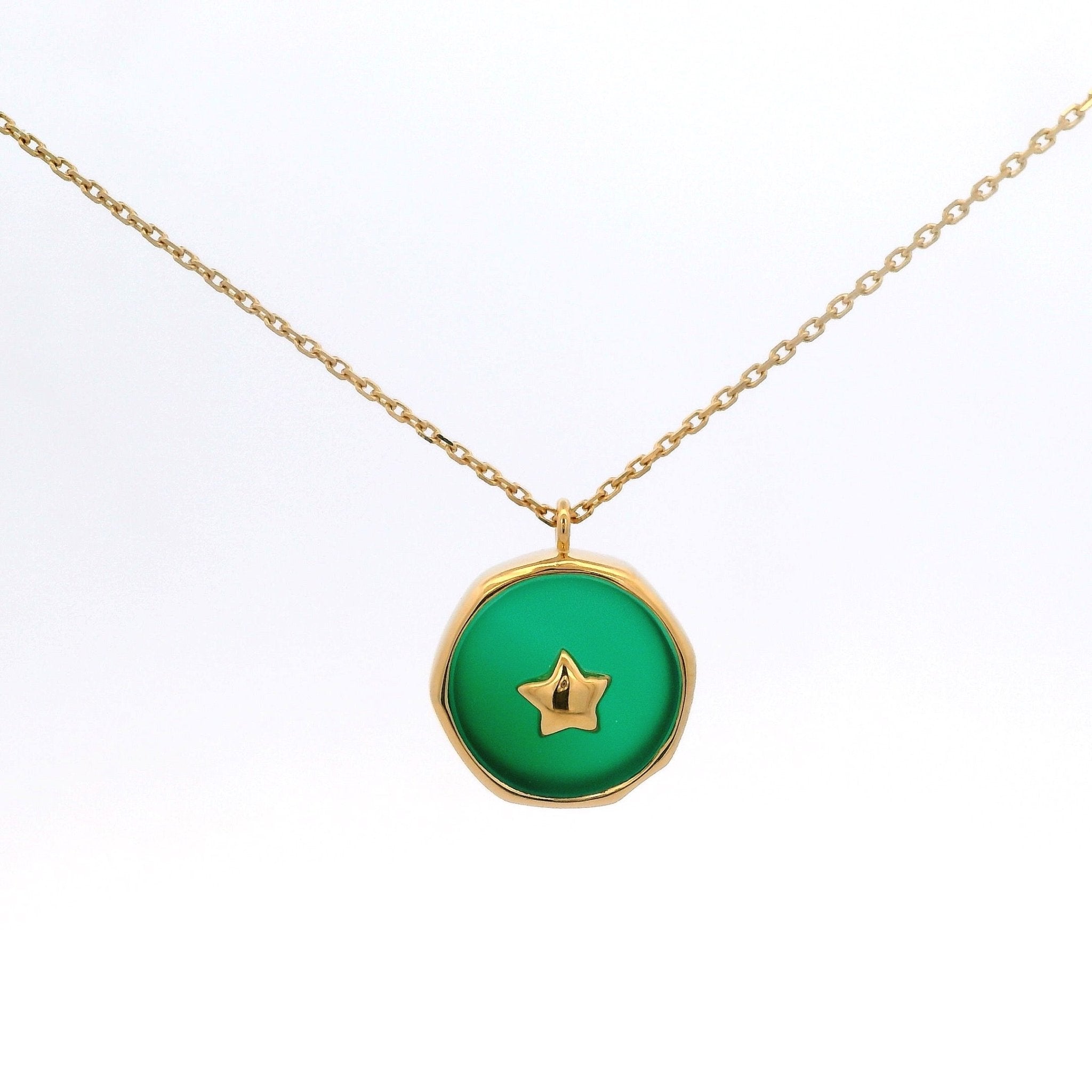 925YG ROUND ONYX GREEN WITH STAR NECKLACE - C'SANTOS