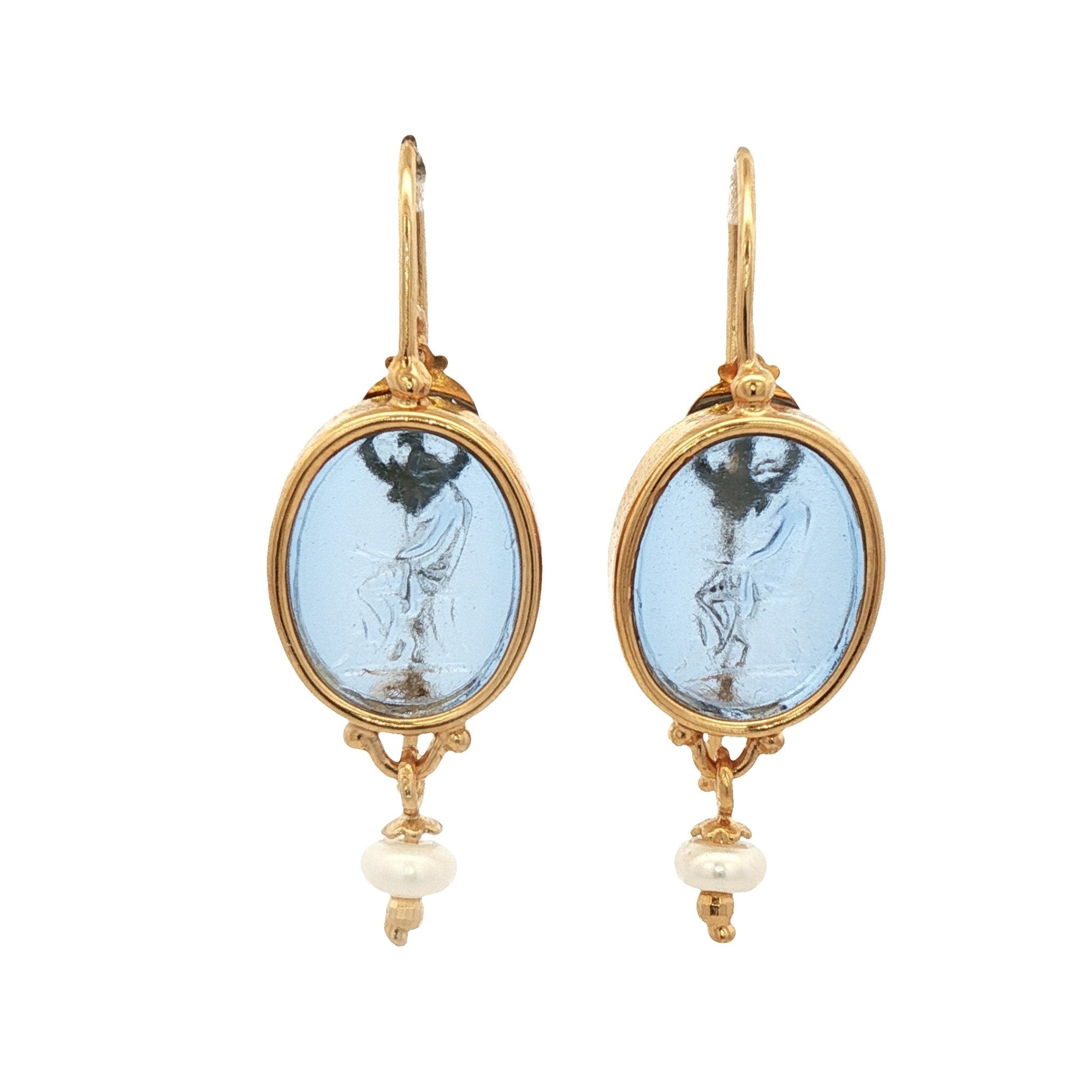 925YG SITTING LADY BLUE WITH PEARL EARRINGS - C'SANTOS