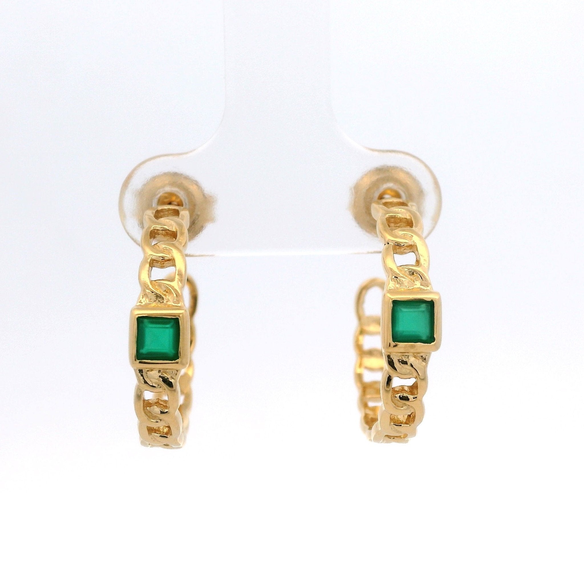 925YG SQUARE ONYX GREEN CURB LINK HUGGIES - C'SANTOS