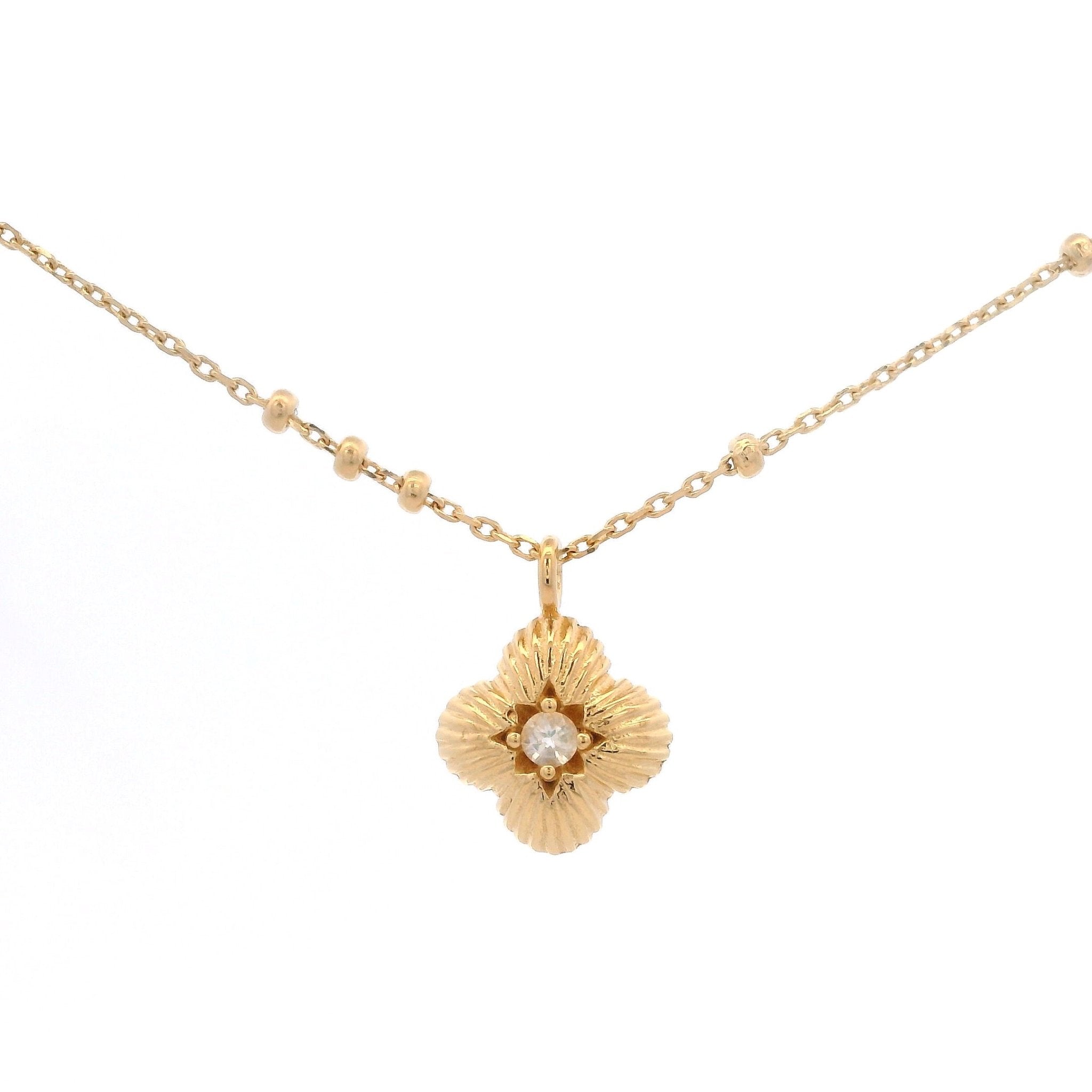 925YG TEXTURE CLOVER CENTER MOOSTONE NECKLACE - C'SANTOS