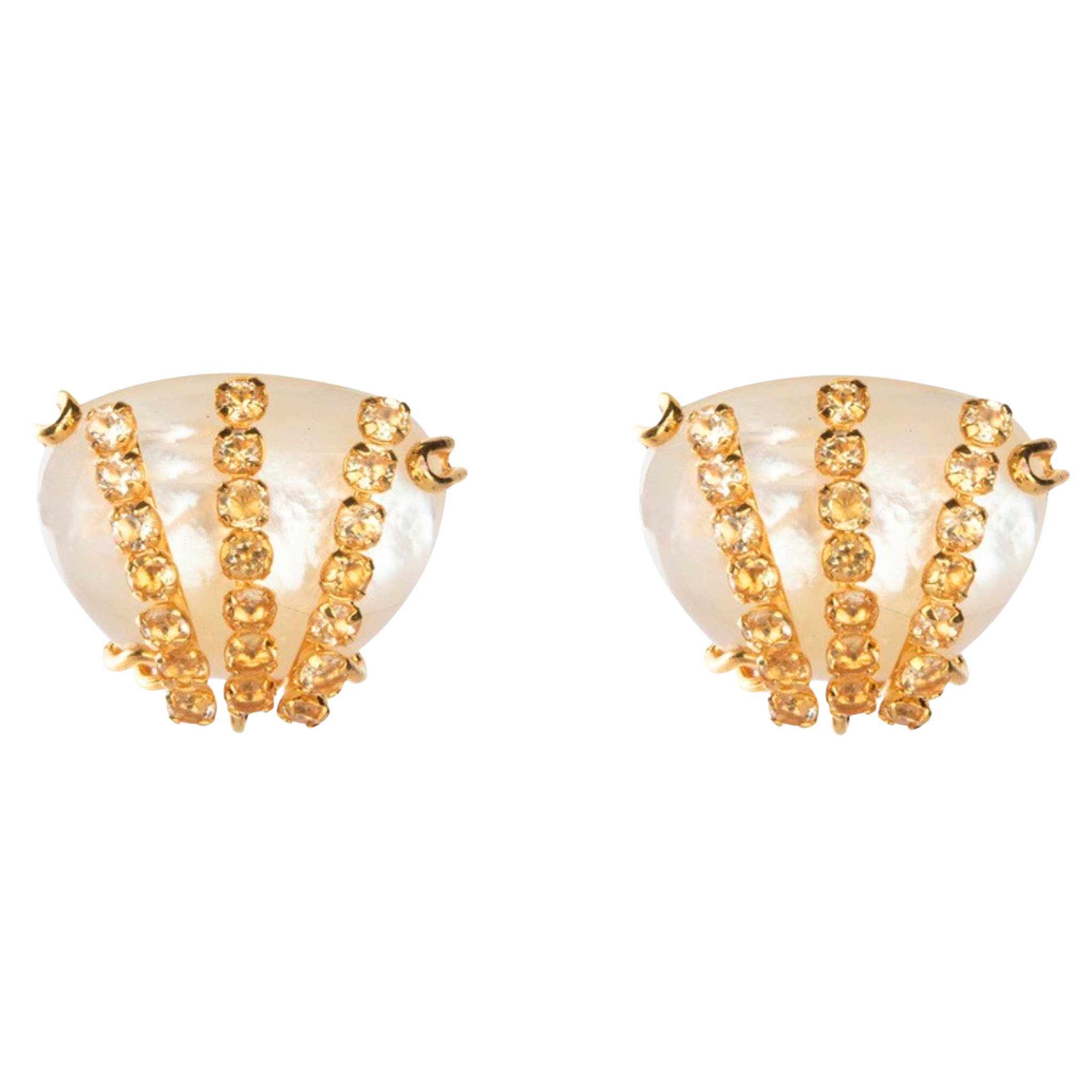 EARRINGS MOTHER OF PEARL PETAL WITH ROUND FACTED LEMON QUARTZ OVER IT
