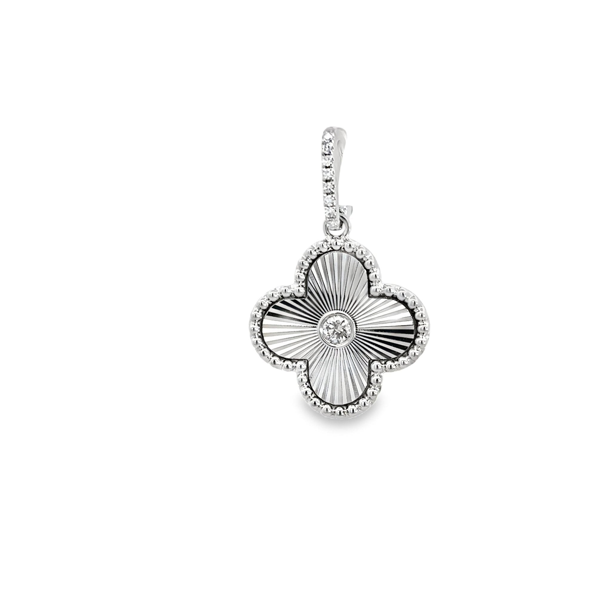 D0.07CT 14KW TEXTURE MEDIUM CLOVER CENTER DIAMOND CHARM - C'SANTOS