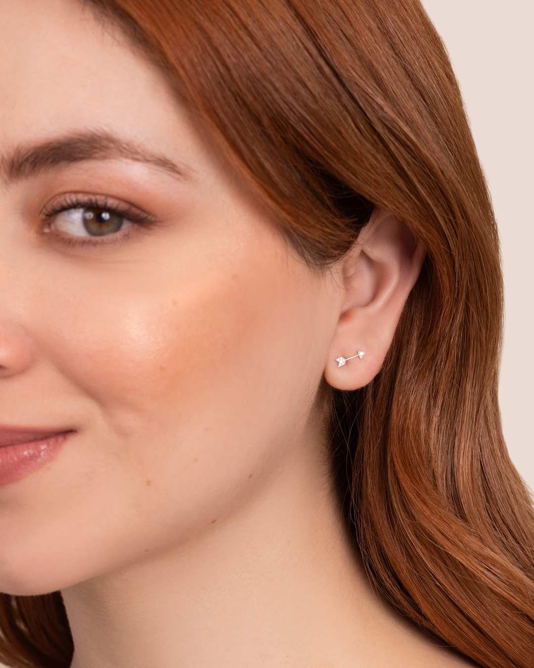 D0.12 14KW HEART ARROW DIAMOND STUD EARRING - C'SANTOS