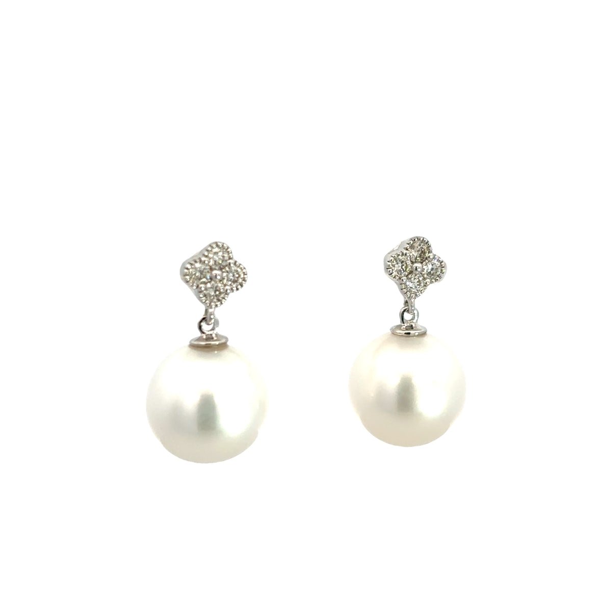 D0.17CT 14KW MINI CLOVER AND PEARL 10MM EARRINGS - C'SANTOS